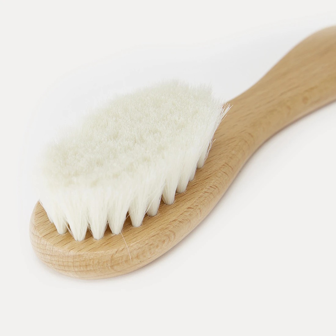 4 Brush and Comb, 4 of 7