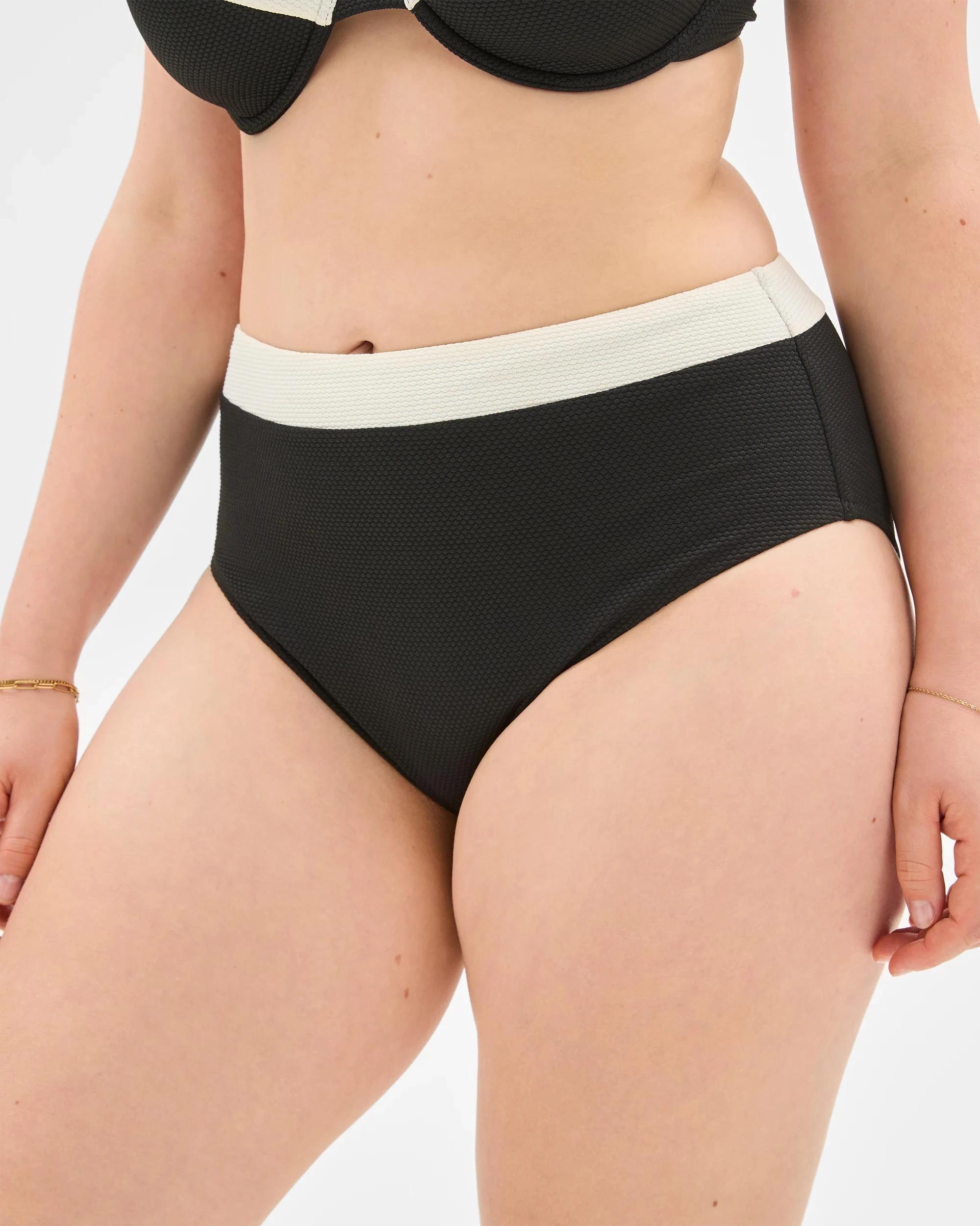 3 Target Resort High Waisted Honeycomb Bikini Bottoms - Shape Your Body BLACK / WHITE, 3 of 10