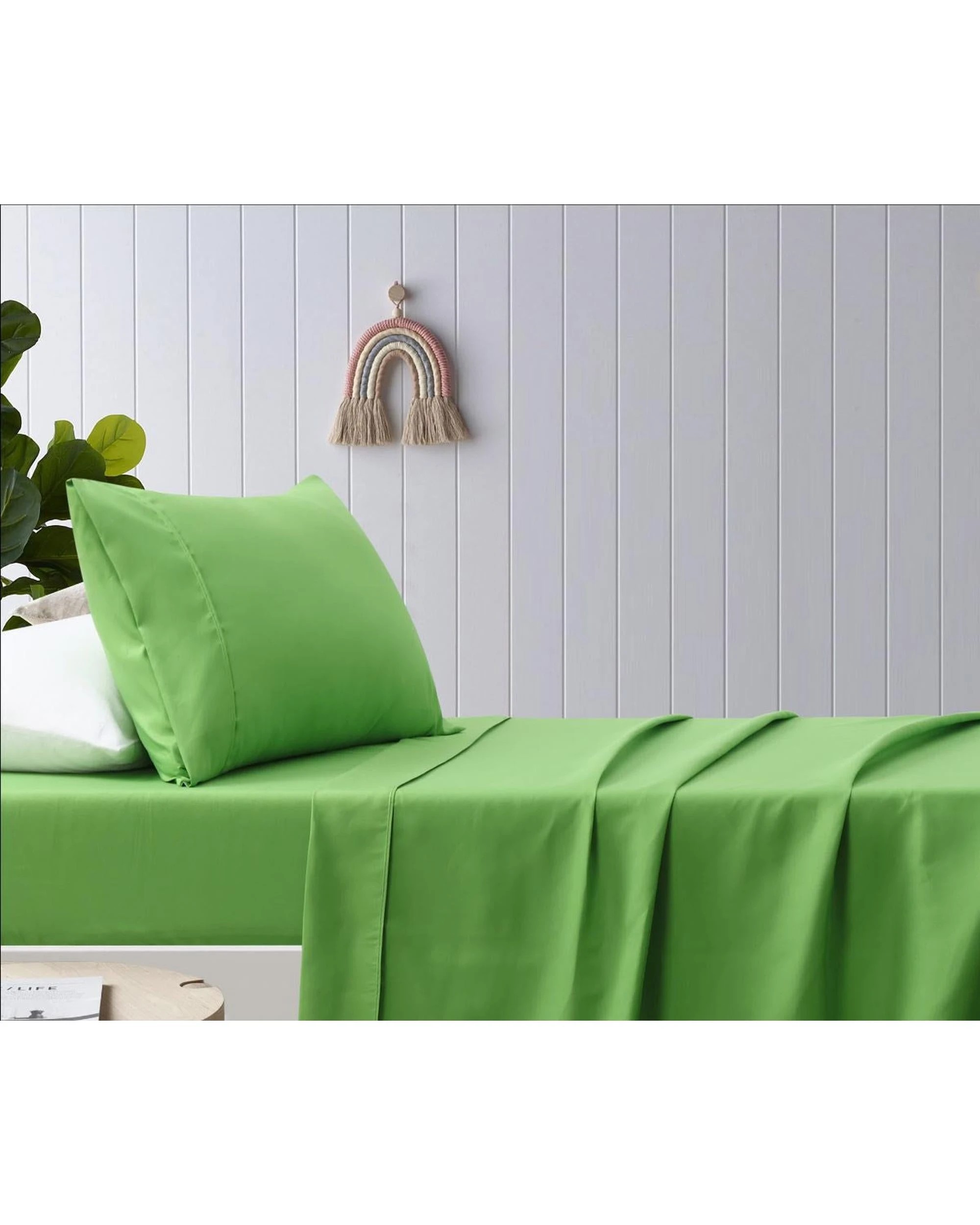 1 Happy Kids Green Microfibre Double Sheet Set, 100% Polyester, 180TC - Green, 1 of 1