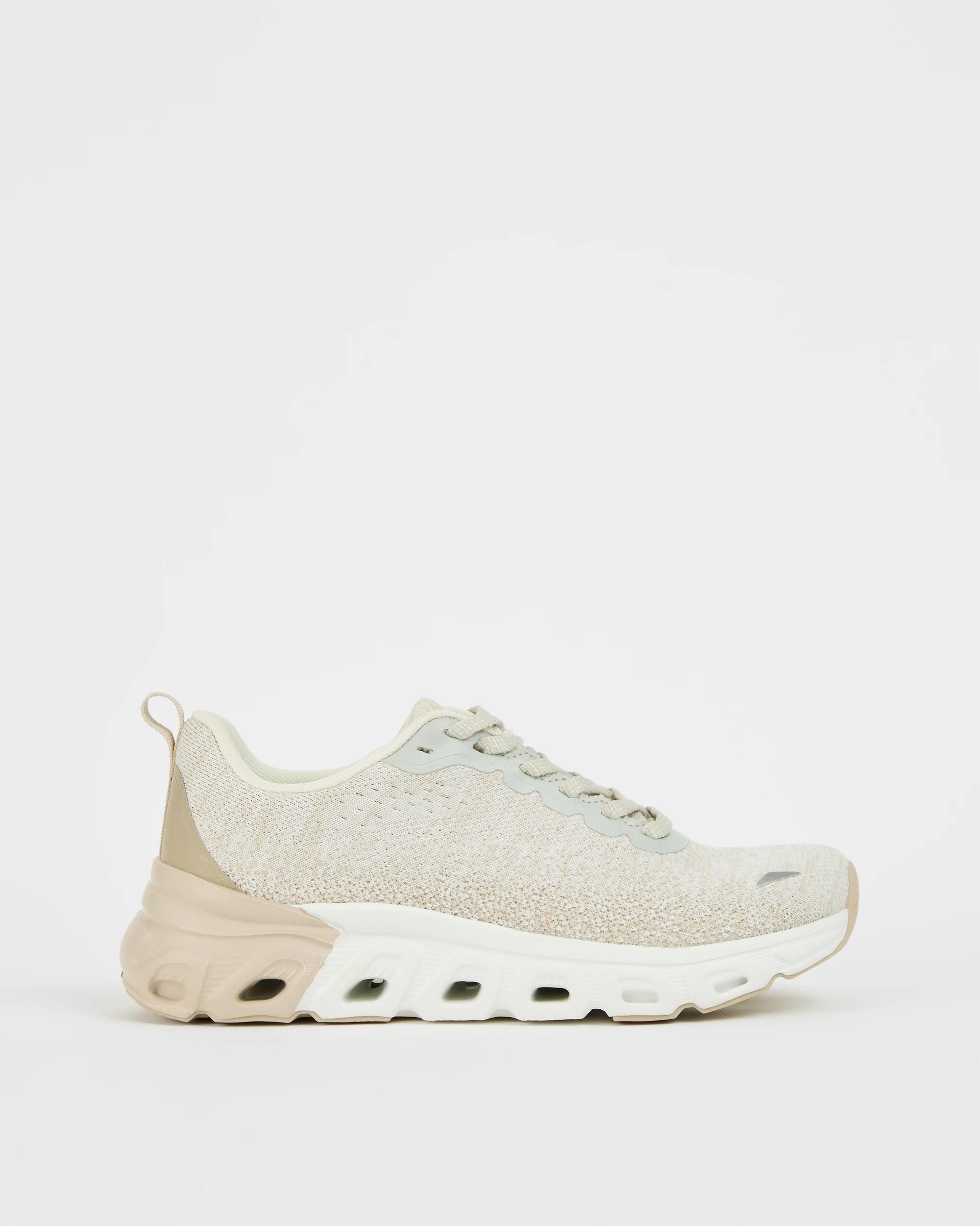 1 Target Woman Active Runner - Macie BEIGE, 1 of 3