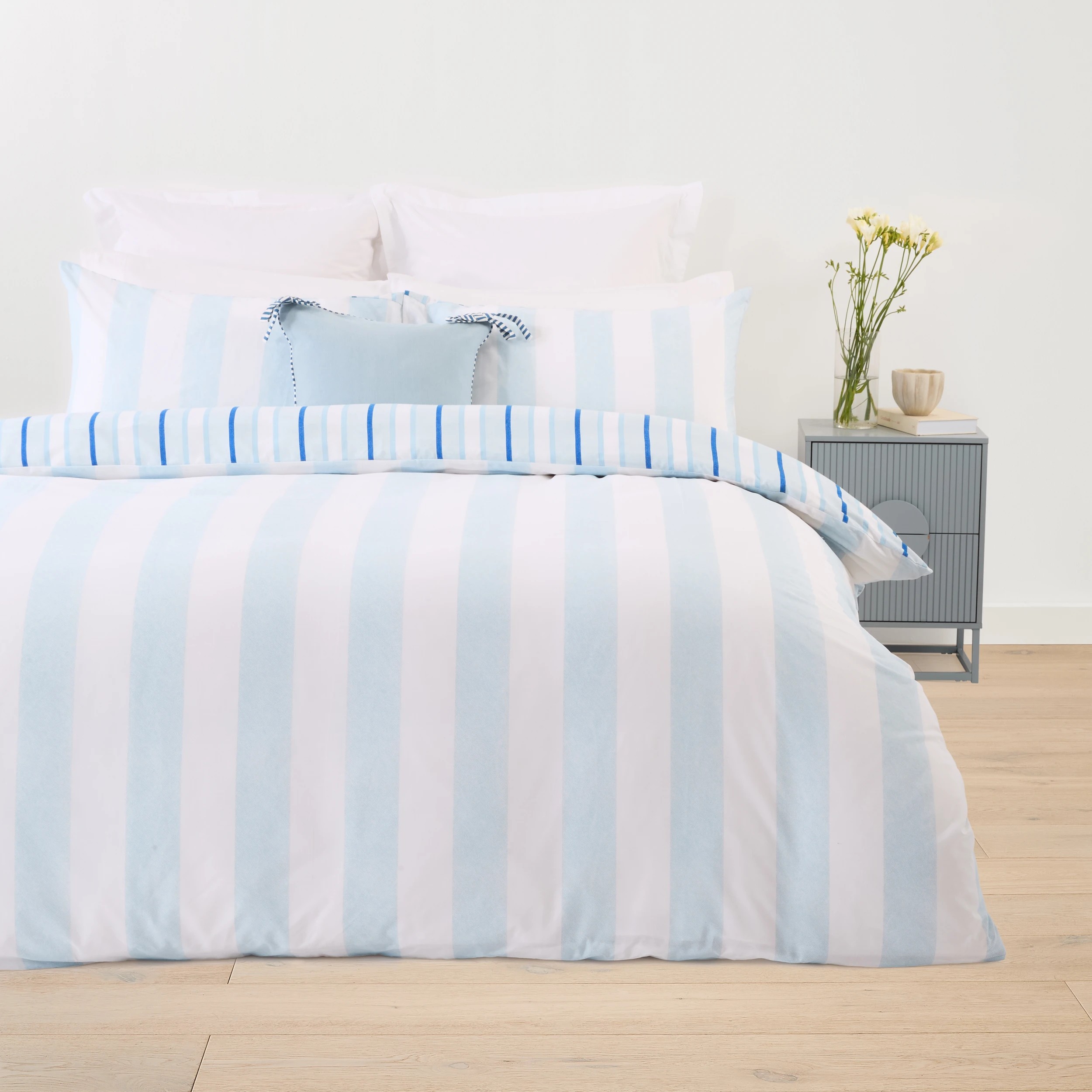 2 Morgan Cotton Rich Reversible Quilt Cover Set - King Bed, Blue, 2 of 7