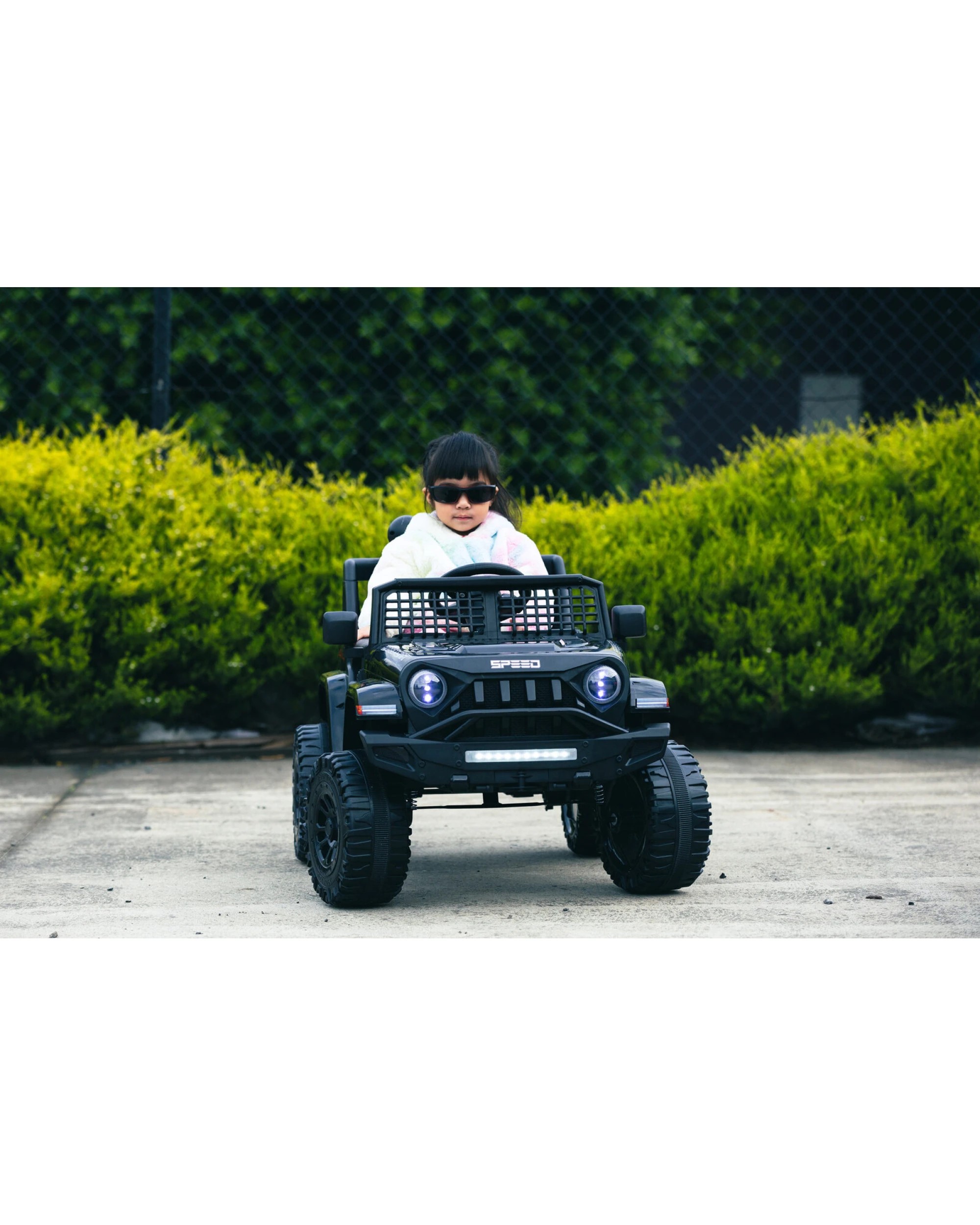 8 Lenoxx Jeep Inspired Remote Controlled Ride-on Electric Car, 8 of 9