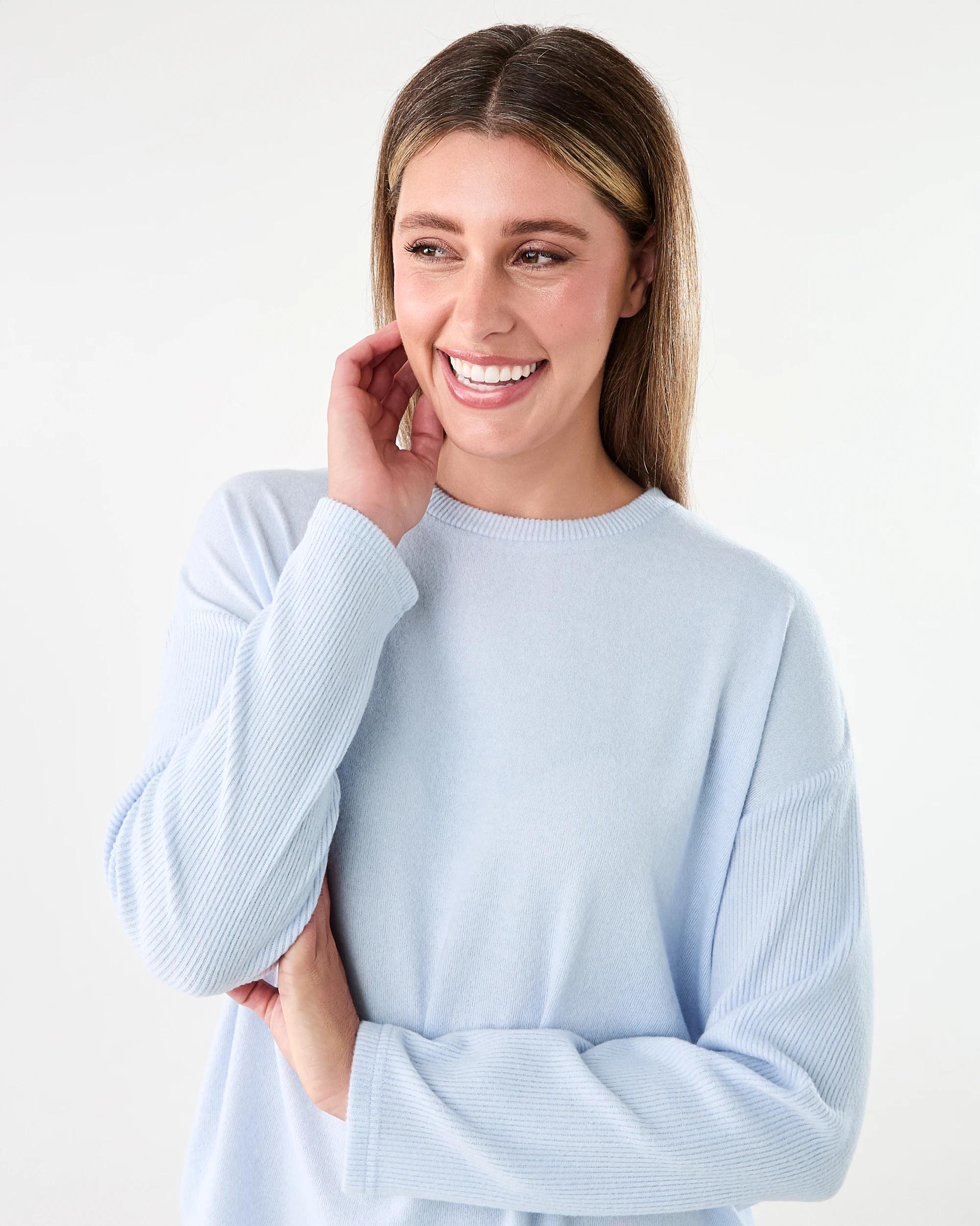 4 Super Soft Rib Sleeve Lounge Top Halo Blue, 4 of 7