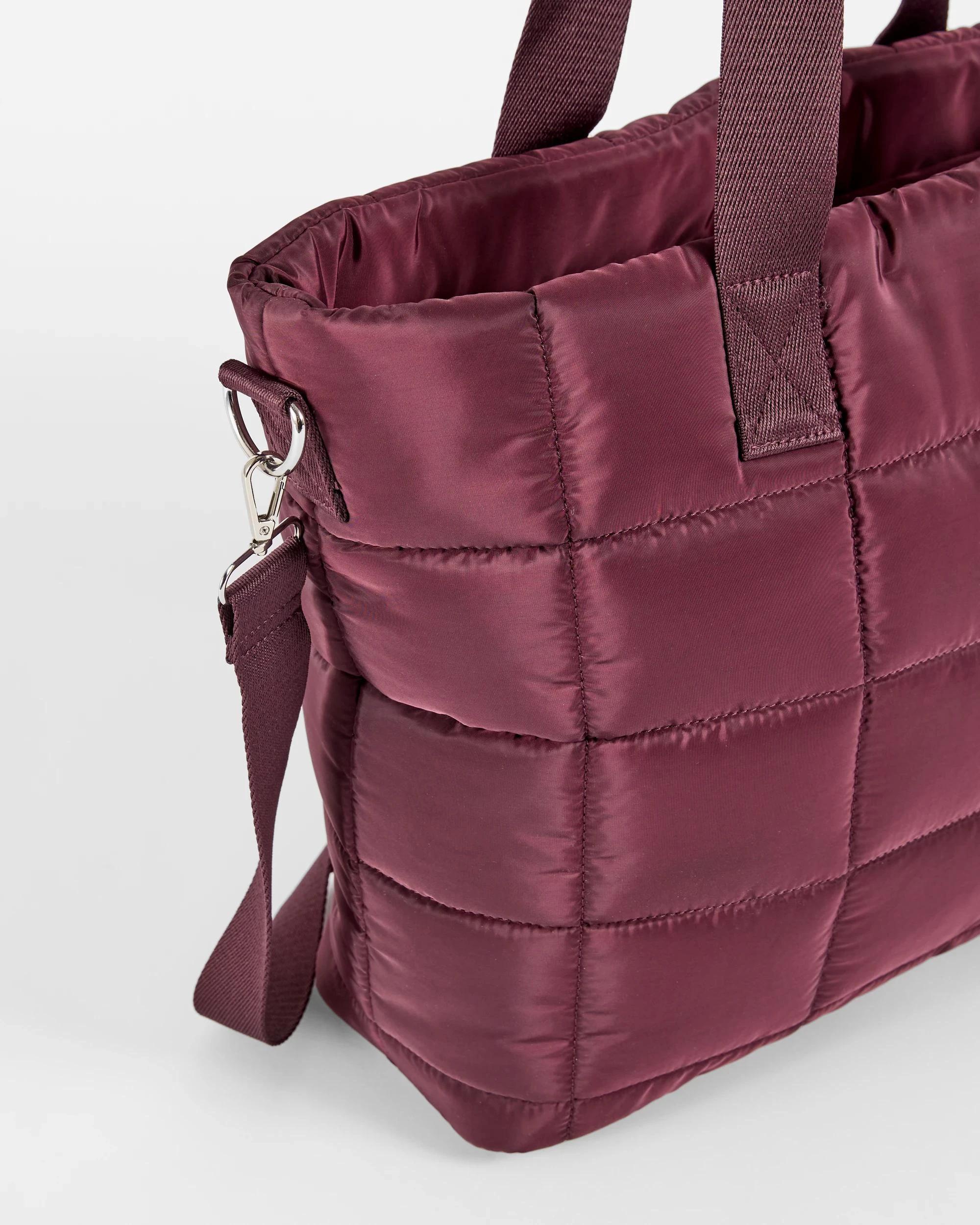 2 Target Casual Quilted Tote Bag BLACK CHERRY, 2 of 2