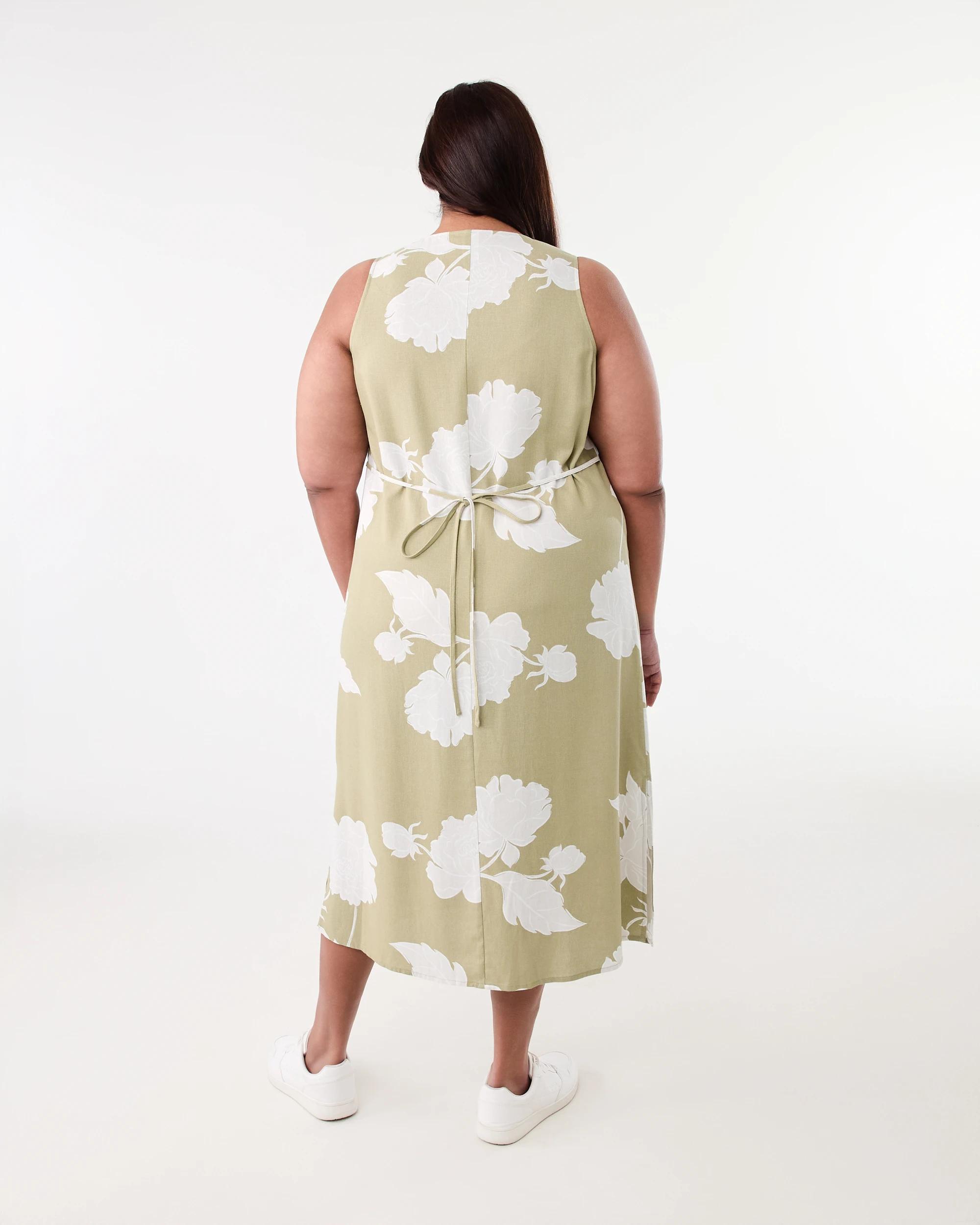 3 Curve Sleeveless Button Through Midi Dress Green Flrl, 3 of 6