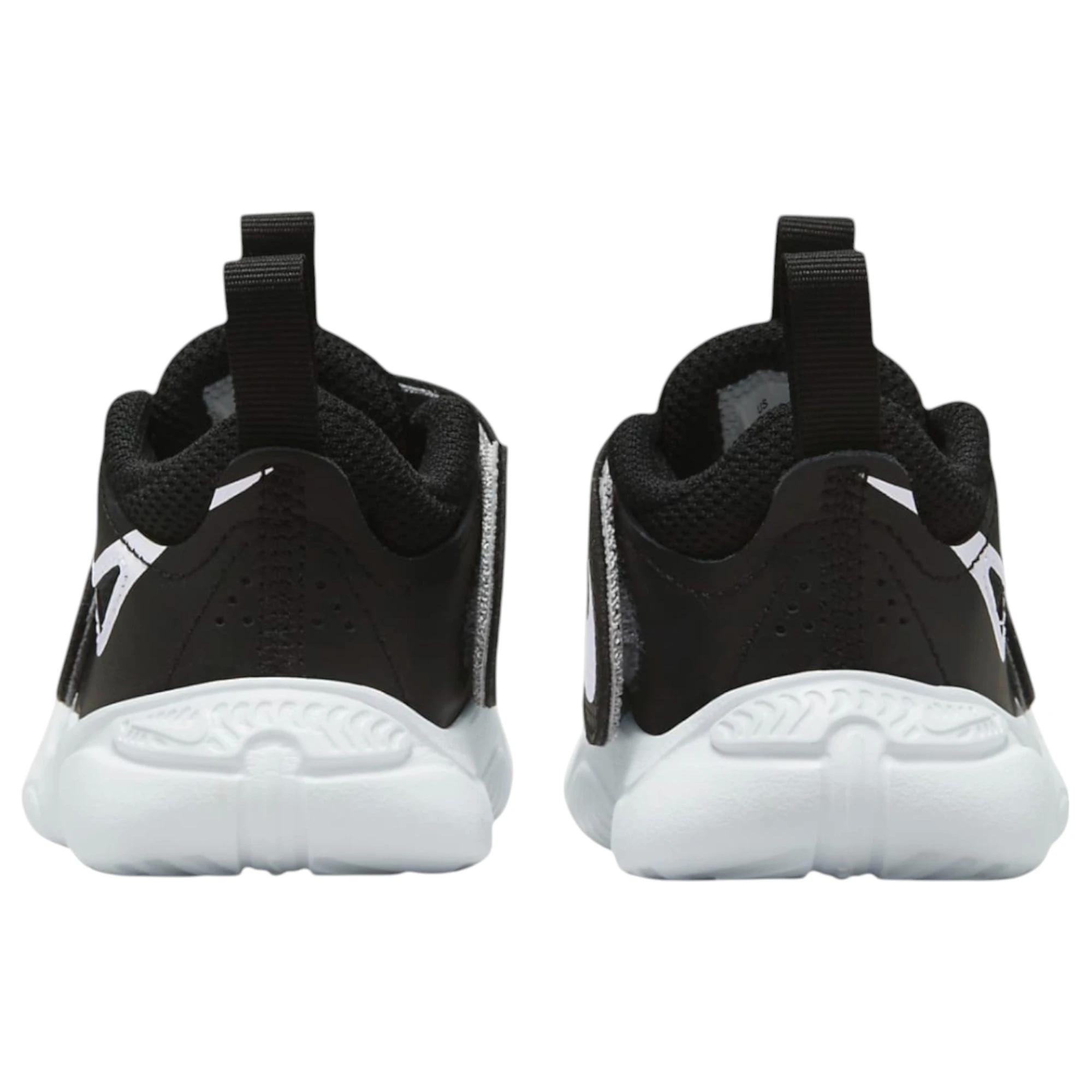 2 Nike Unisex Toddler Team Hustle D 11 Black/ White Athletic Shoes BLACK/WHITE, 2 of 7