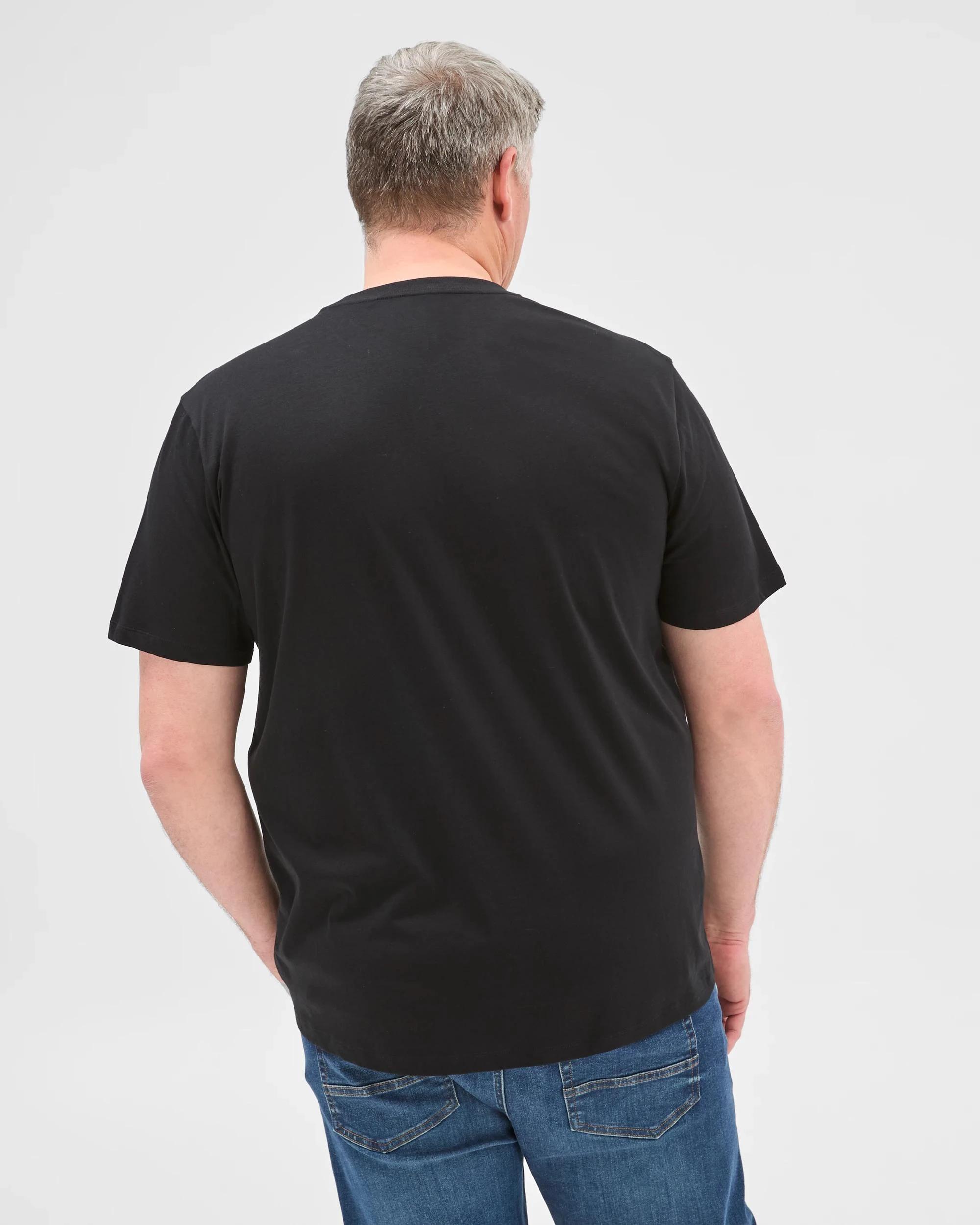 4 Target Plus Size Australian Cotton Print T-Shirt BLACK FORMATION, 4 of 6