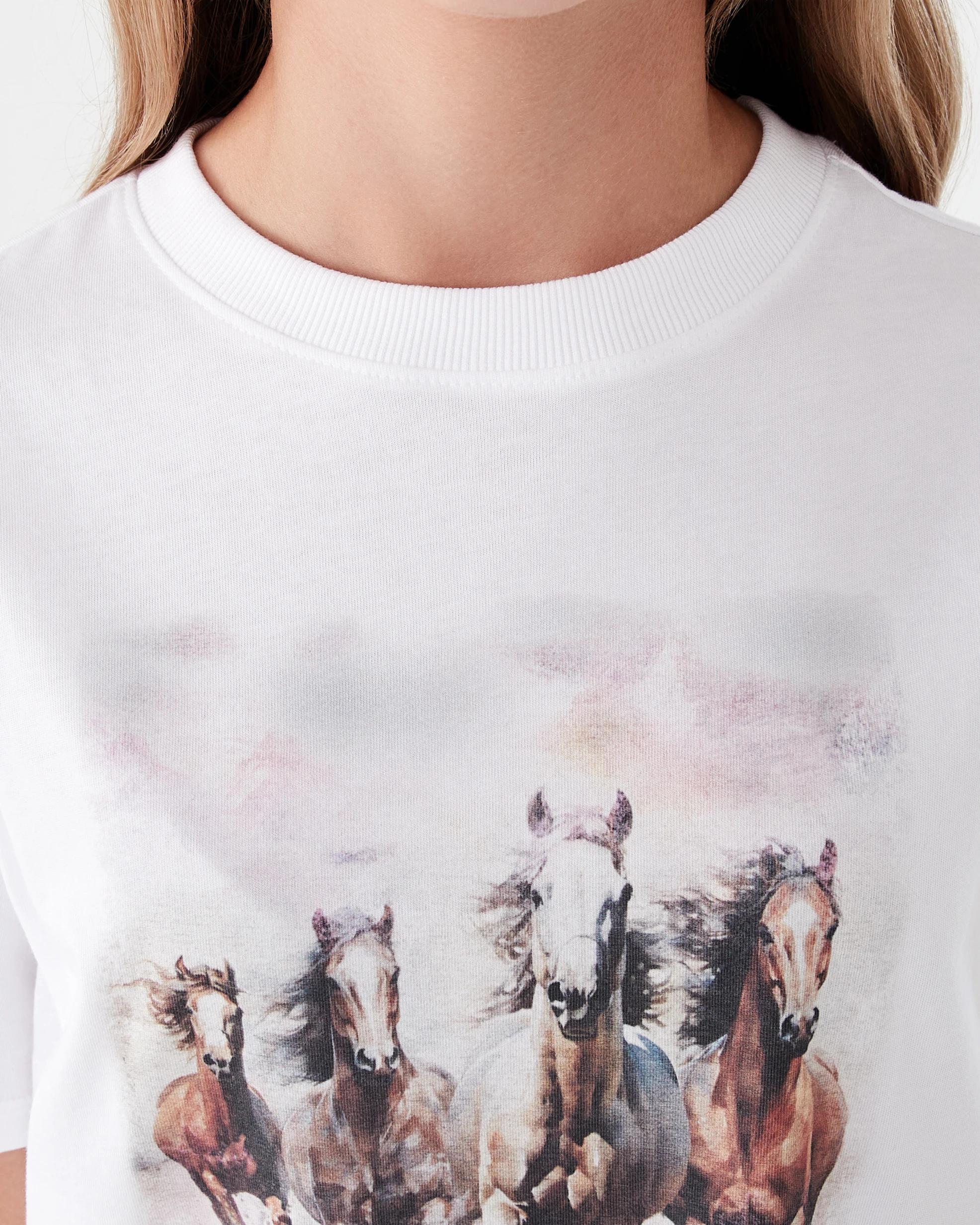 4 Oversized T-shirt Wht Horses, 4 of 8