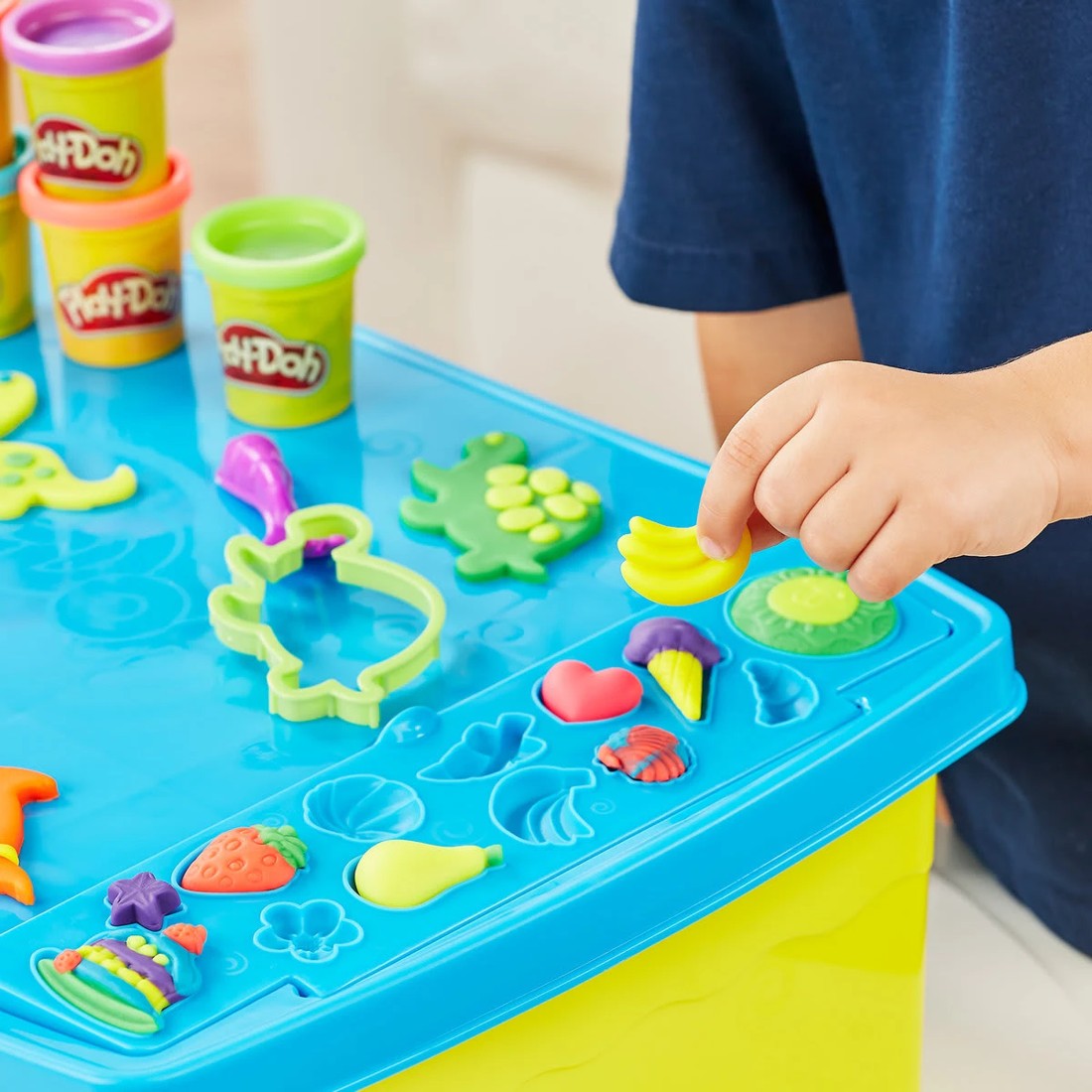 7 Play Doh - Play 'n Store Table, 7 of 10