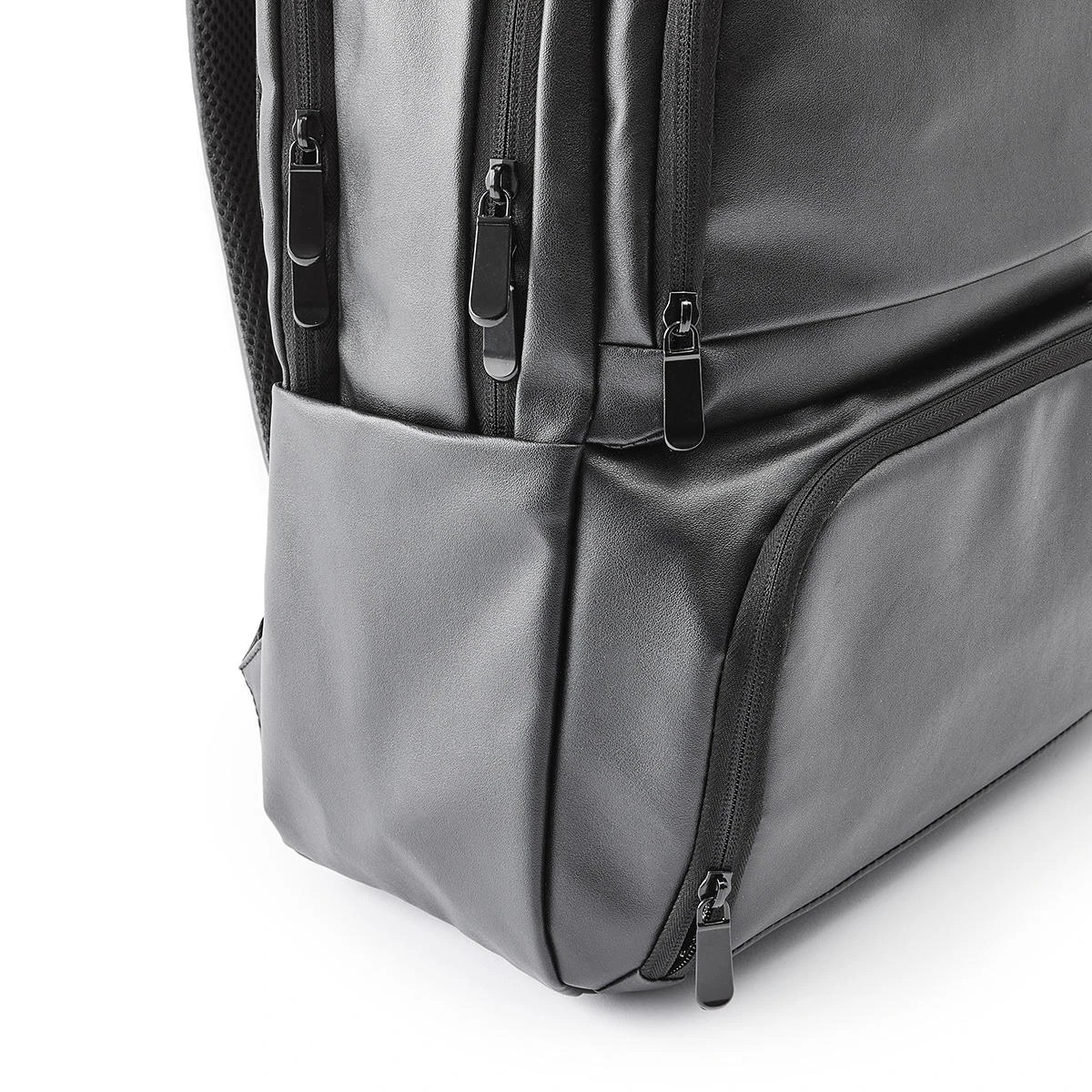 9 Commuter Insulated Backpack with USB - Black, 9 of 10