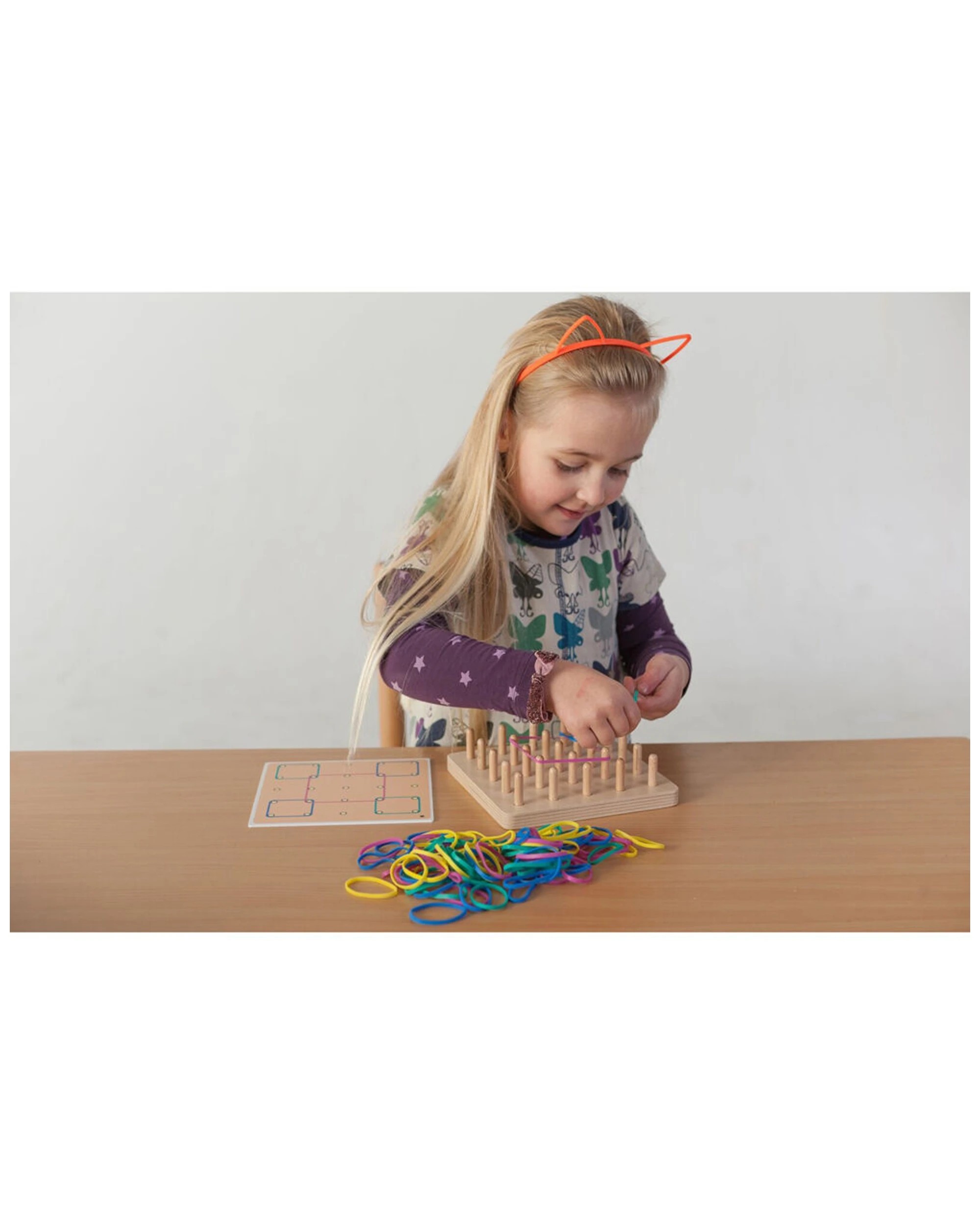2 EDUCO Geoboard Toy 30pc Educational Toy Geometry Set Maths Learning Toy - Multi, 2 of 3