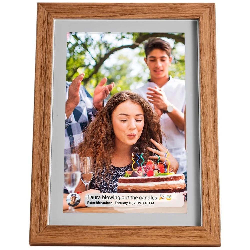 2 Jackson Frameo 10.1" Smart Photo Frame 16GB Oak, 2 of 3