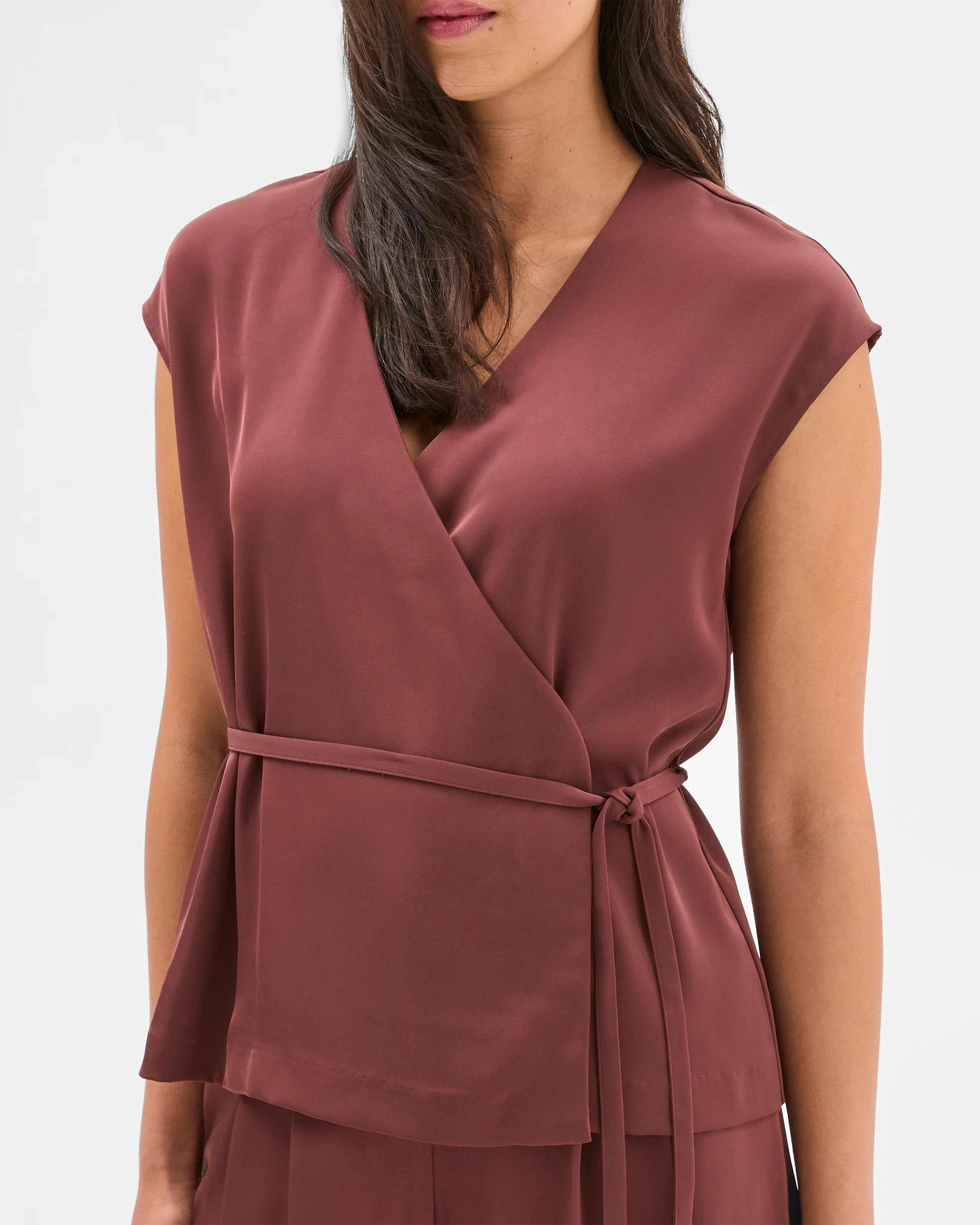 5 Tie Front Top - Preview RUM RAISIN, 5 of 6