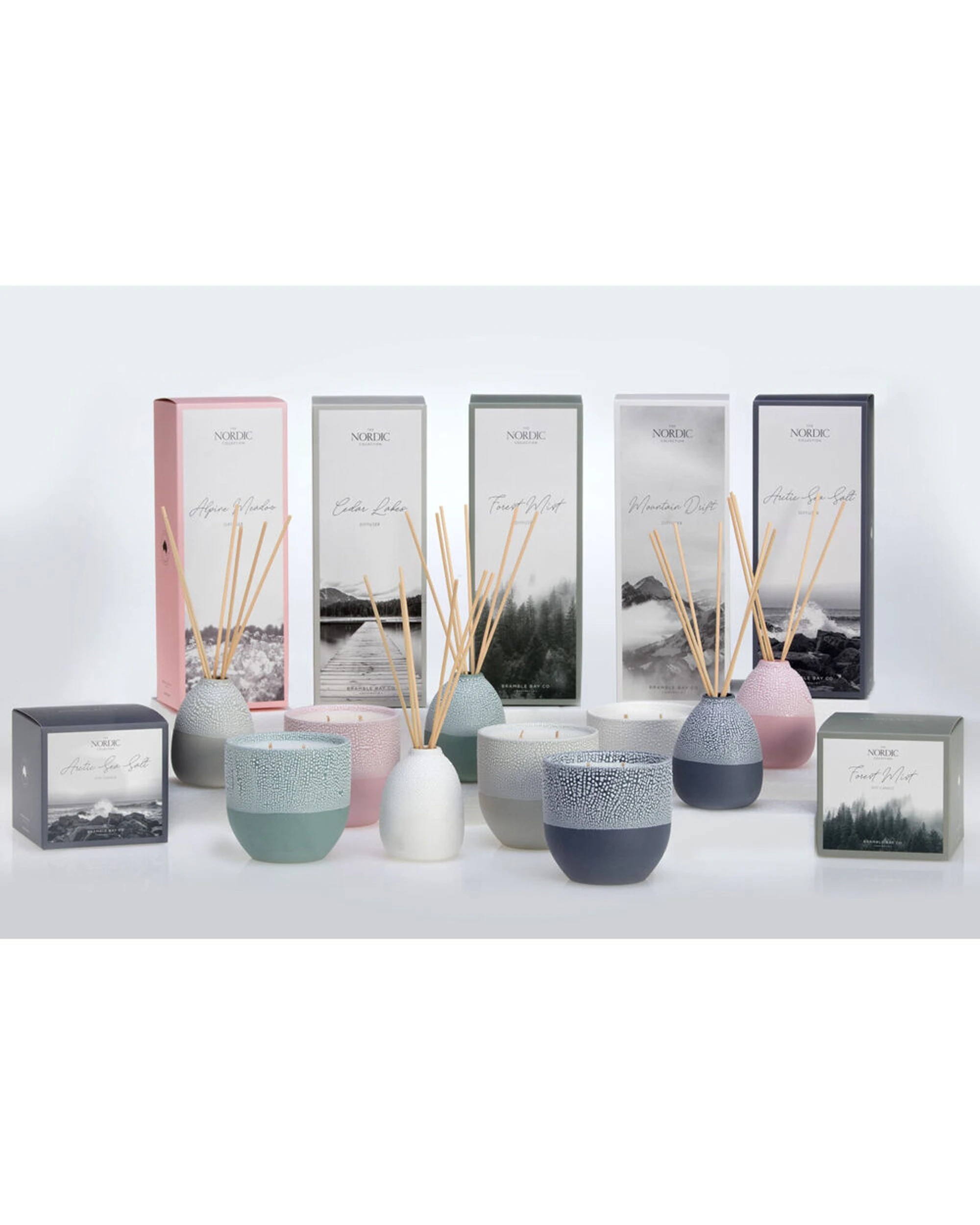 5 Bramble Bay Nordic Mountain Drift Scented Candle Fir Needle Bergamot & Musk 400g - White, 5 of 5