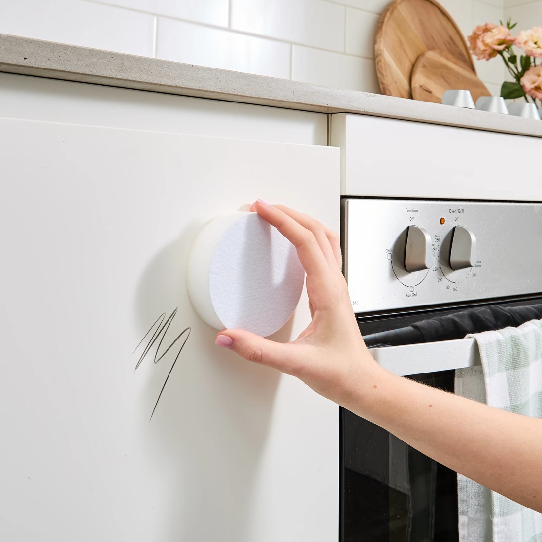 1 4 Pack Round Magic Erasers, 1 of 7