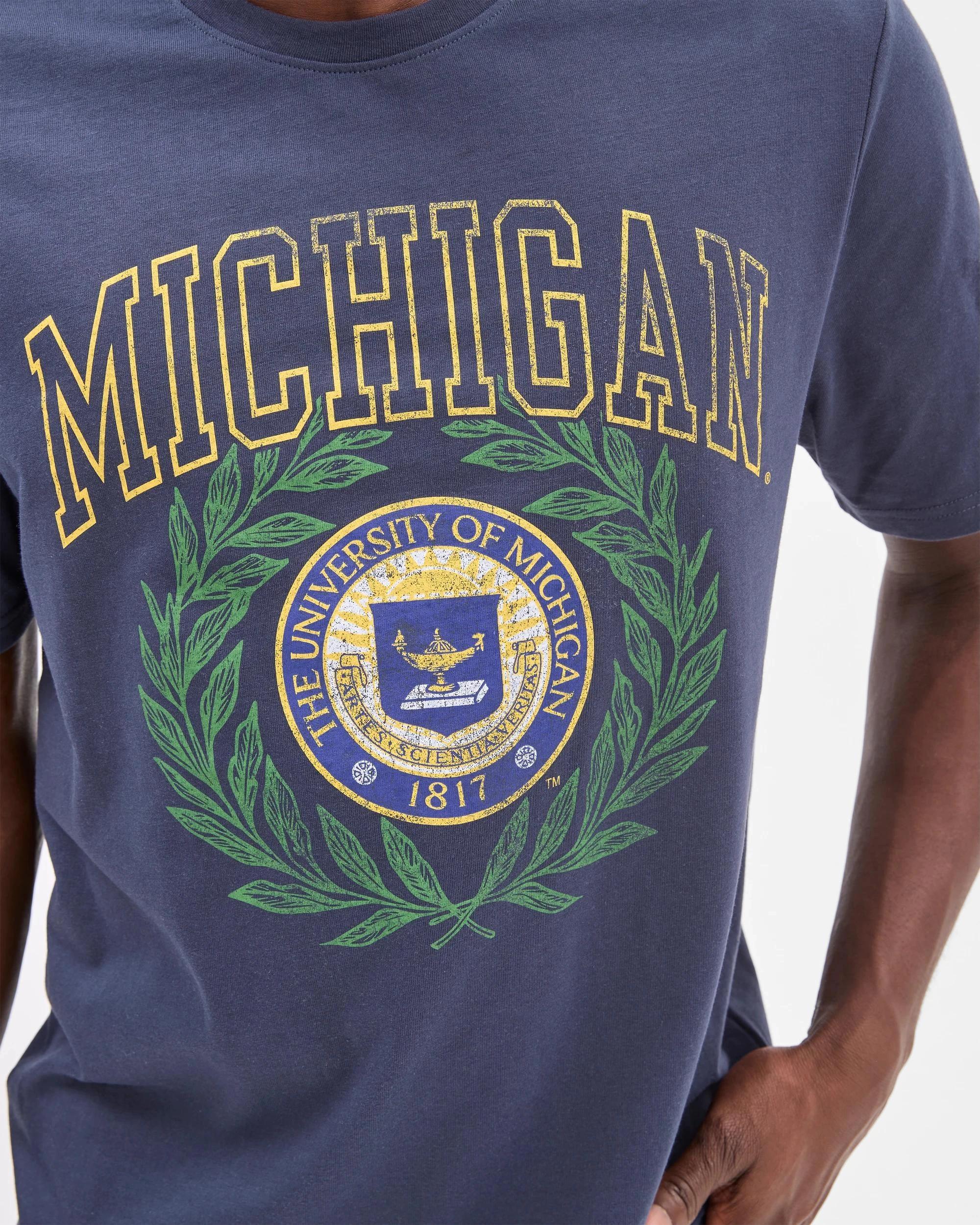 5 Michigan State University Licensed University of Michigan T-Shirt NAVY BLUE, 5 of 5