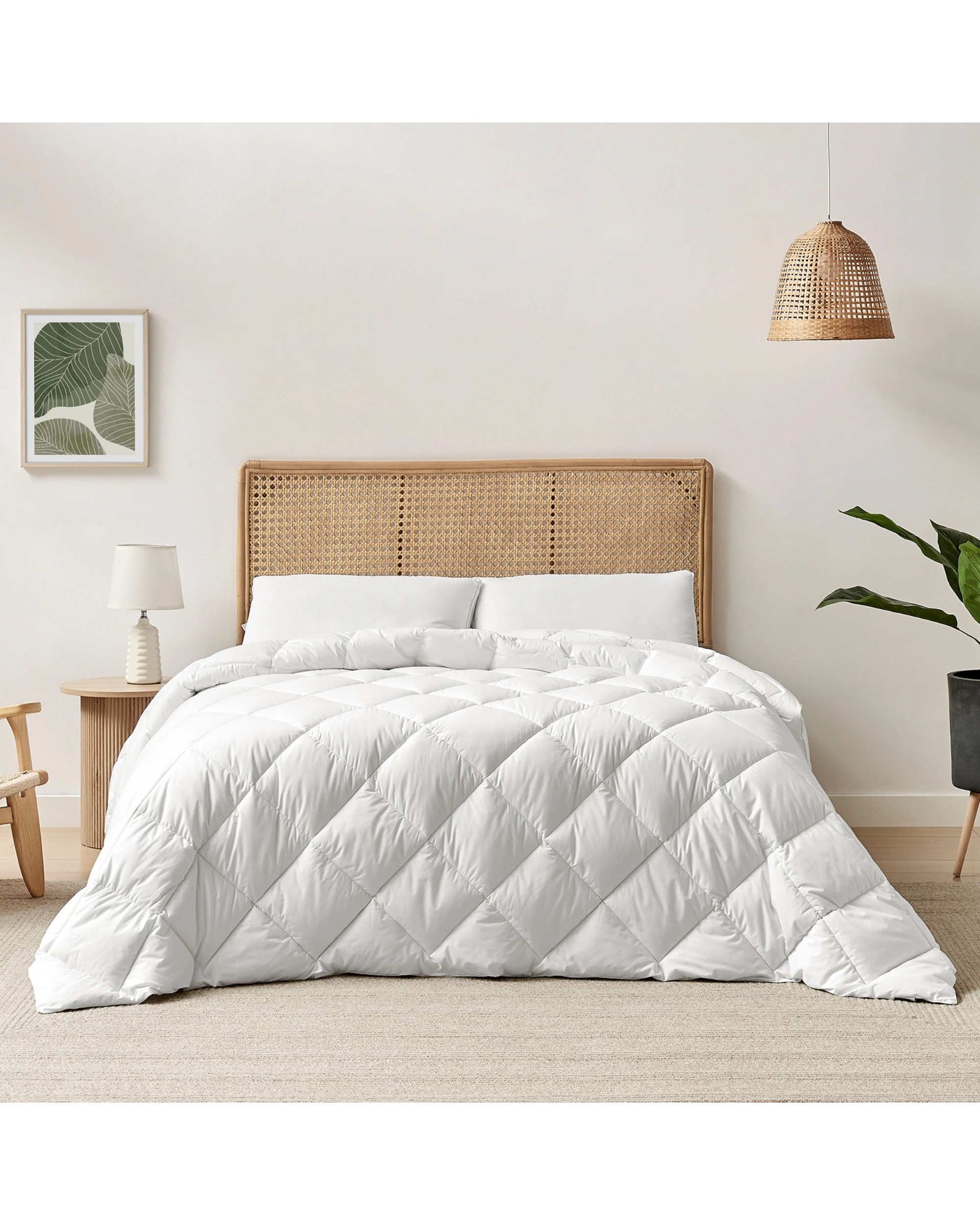 1 ESSN Healthguard Allergy Sensitive Cotton Cover Winter Down Alternative Quilt - King Bed - White, 1 of 6