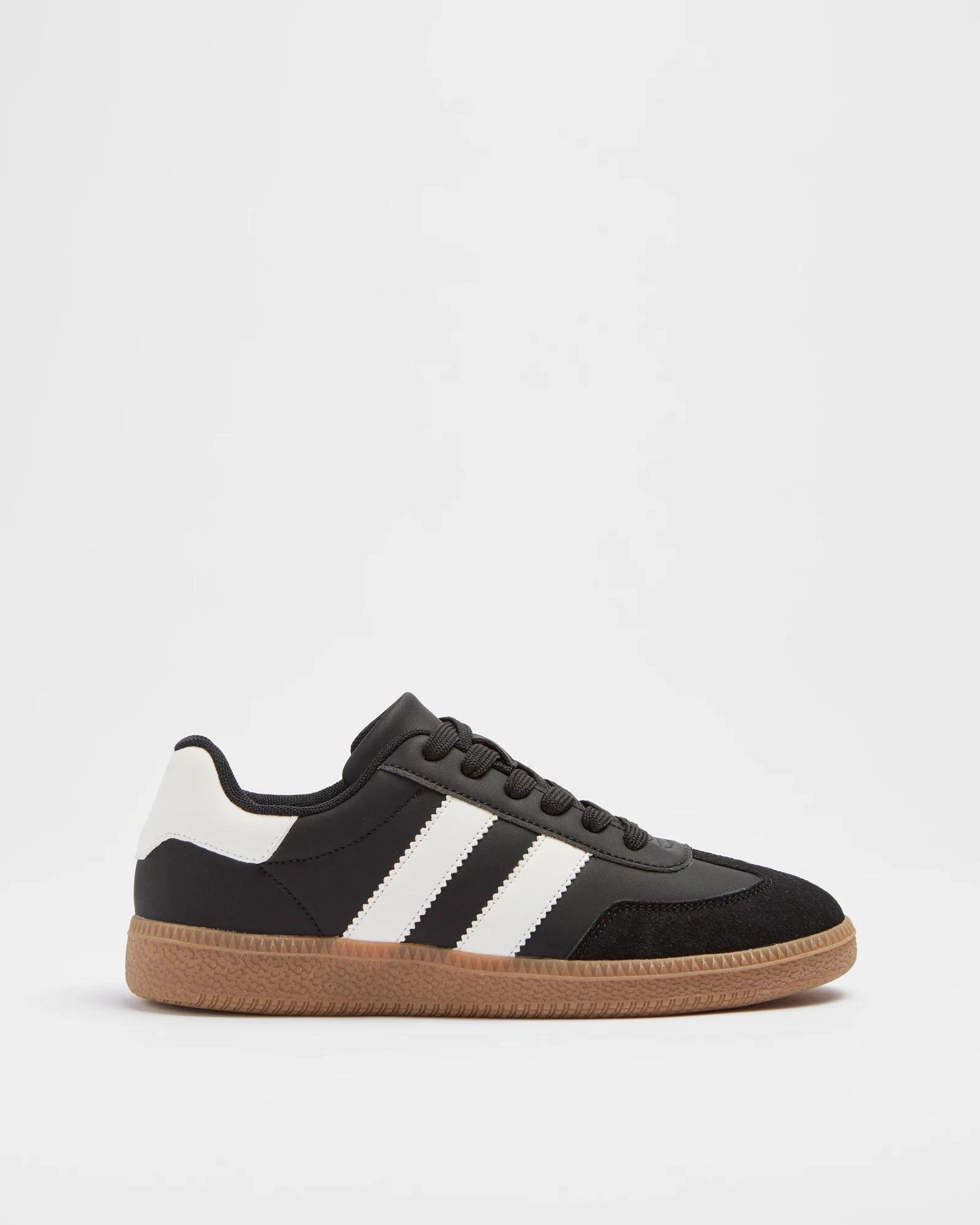 1 Target Woman Womens Sneaker - Django BLACK, 1 of 4