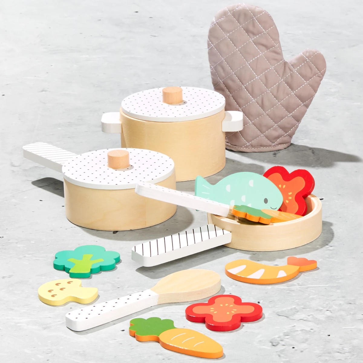 4 Wooden Pots And Pans Set, 4 of 4