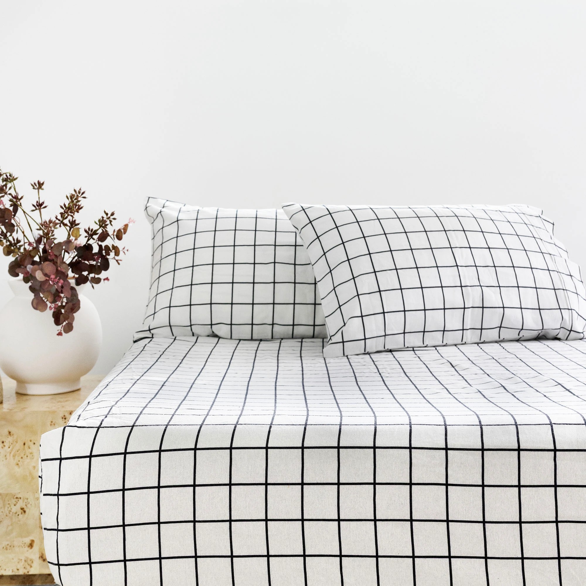 1 Bambury Grid  Brushed Cotton 160GSM Flannelette Fitted Sheet with Pillowcase - Single Bed - Black - Single Bed - Black, 1 of 3