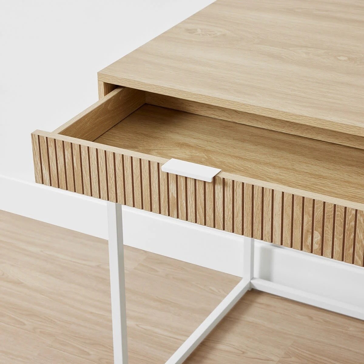 8 Isla Desk, 8 of 10