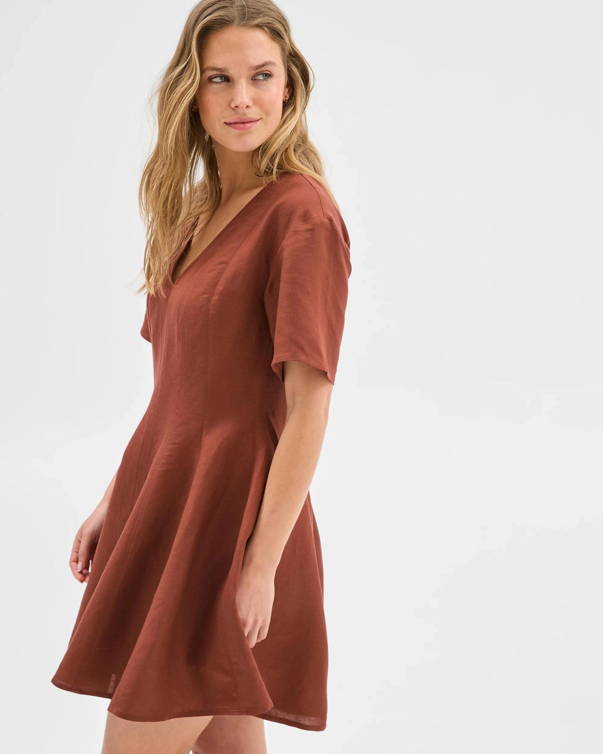 2 Lily Loves European Linen Blend Pleat Mini Dress CINNAMON, 2 of 5