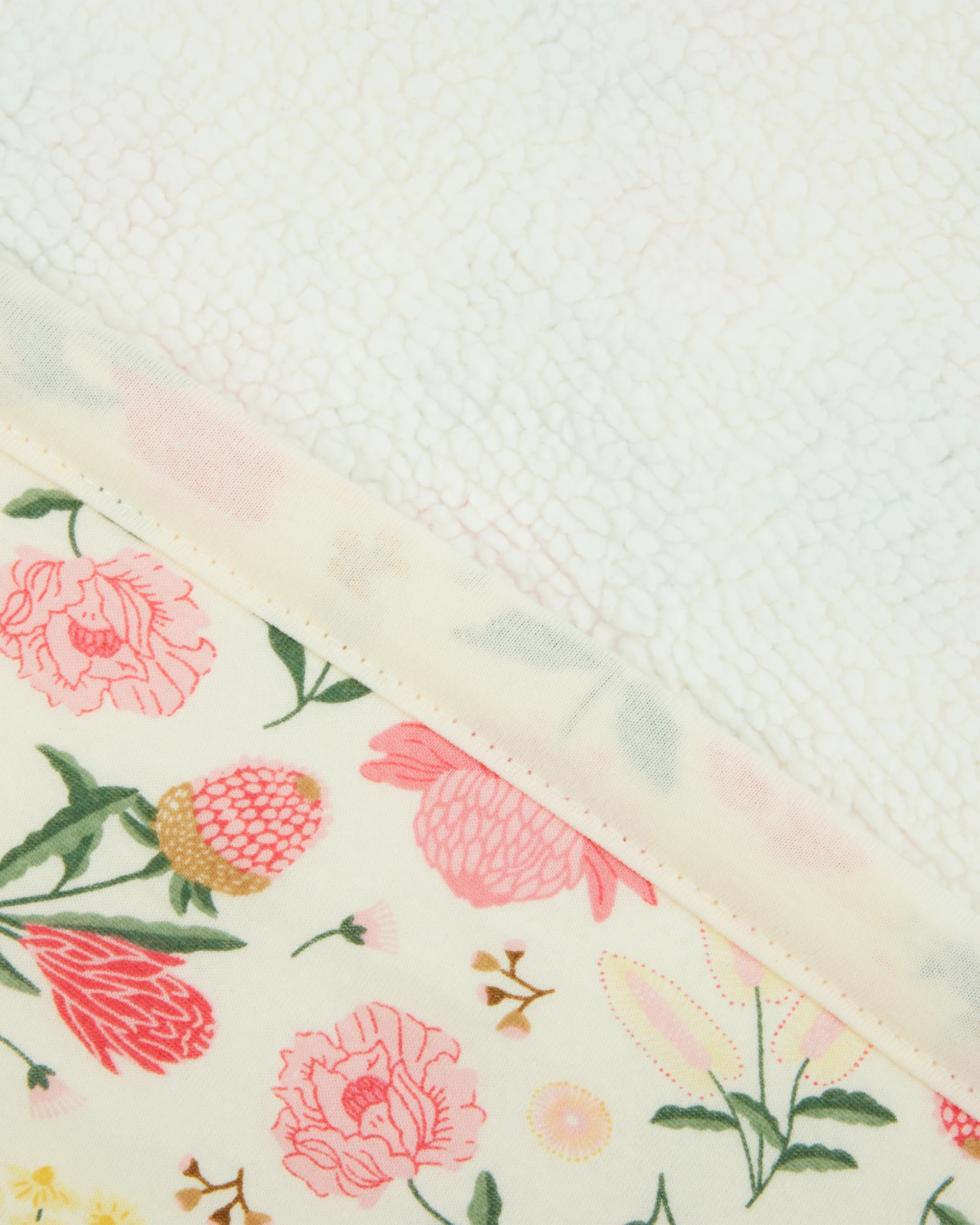 3 Jersey Plush Blanket - Flower, 3 of 4