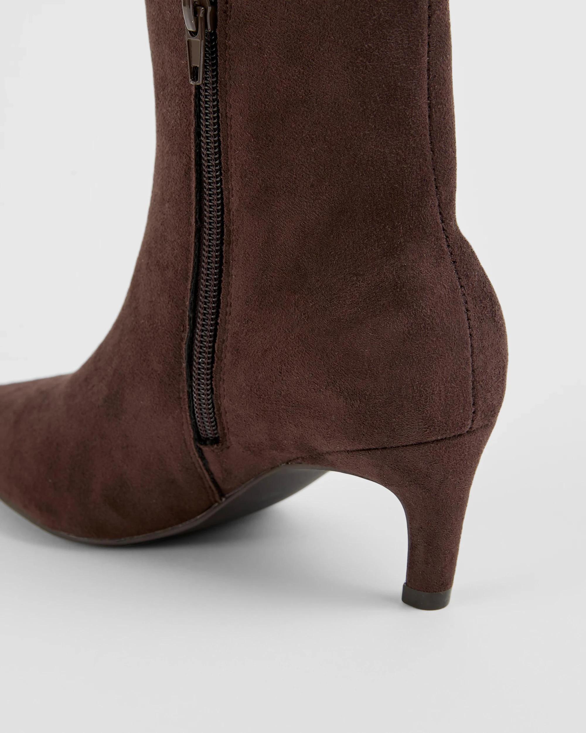 3 Target Woman Gusset Kitten Heel Boots CHOC FX SUEDE, 3 of 3