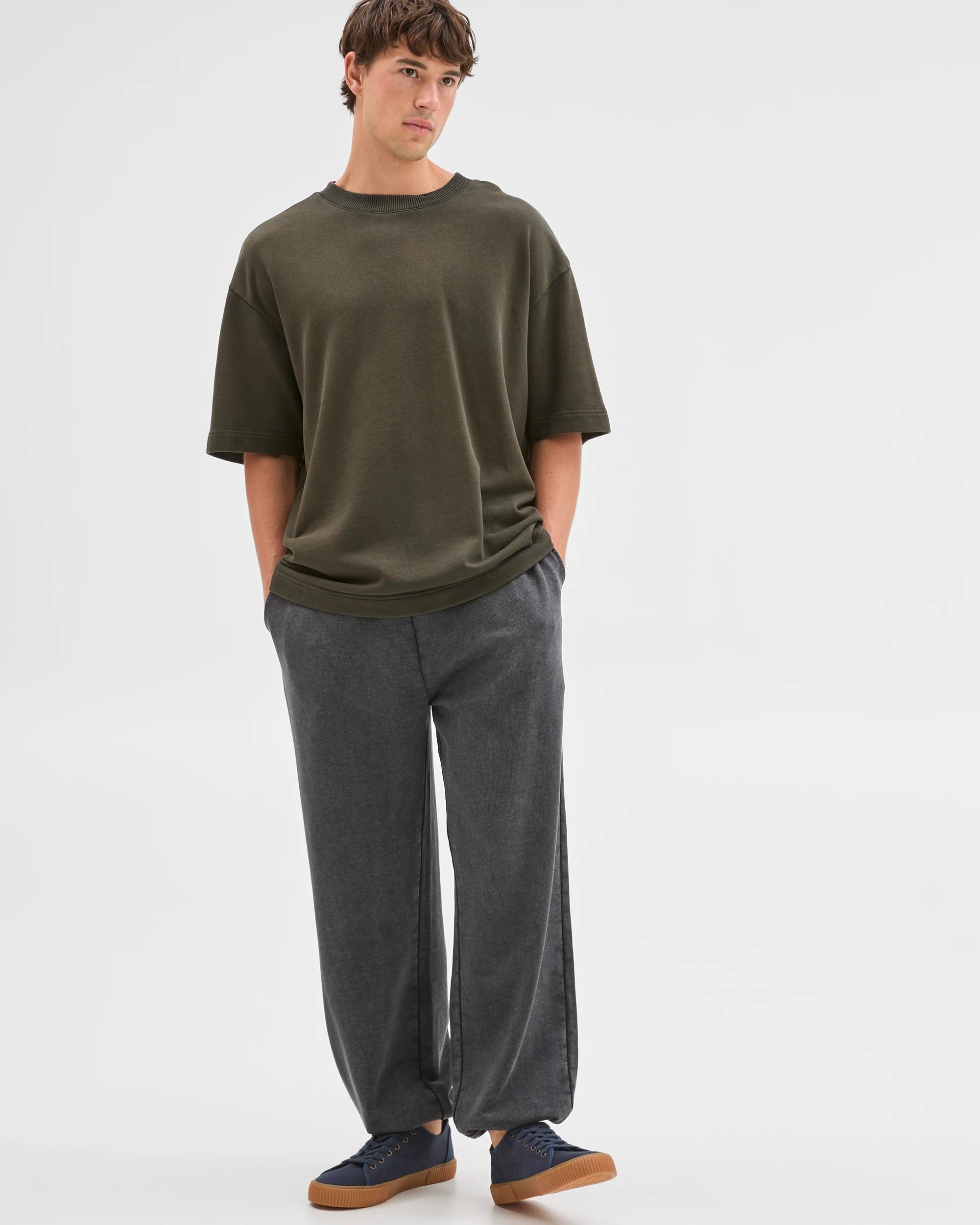 1 Commons Australian Cotton Blend Heavyweight Cuffed Trackpants CHARCOAL, 1 of 7