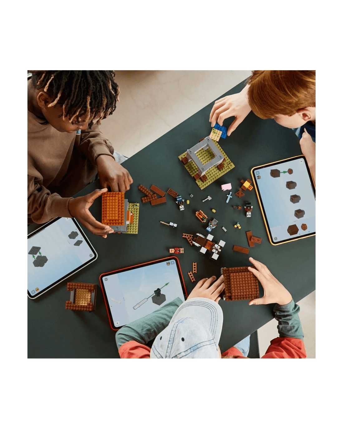 7 LEGO Minecraft The Pillager Outpost and Ravager 21278, 7 of 10