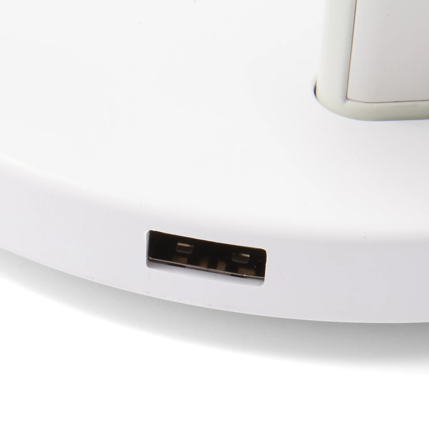 6 Qi2 3-in-1 Desktop Wireless Charger - White, 6 of 10