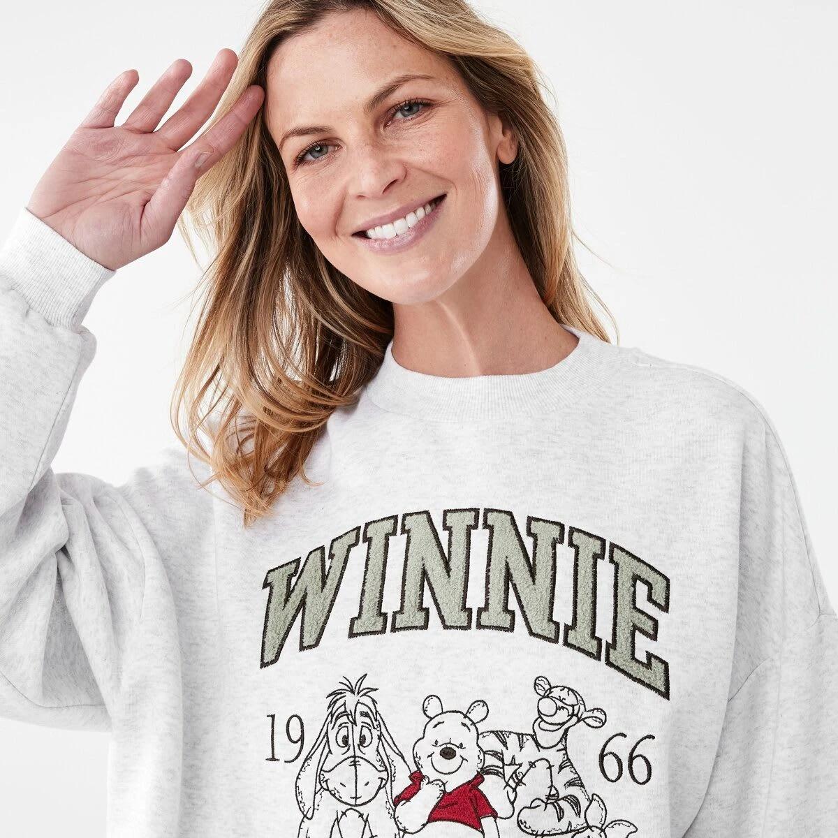 4 Winnie The Pooh License Long Sleeve Sweatshirt Winnie, 4 of 5