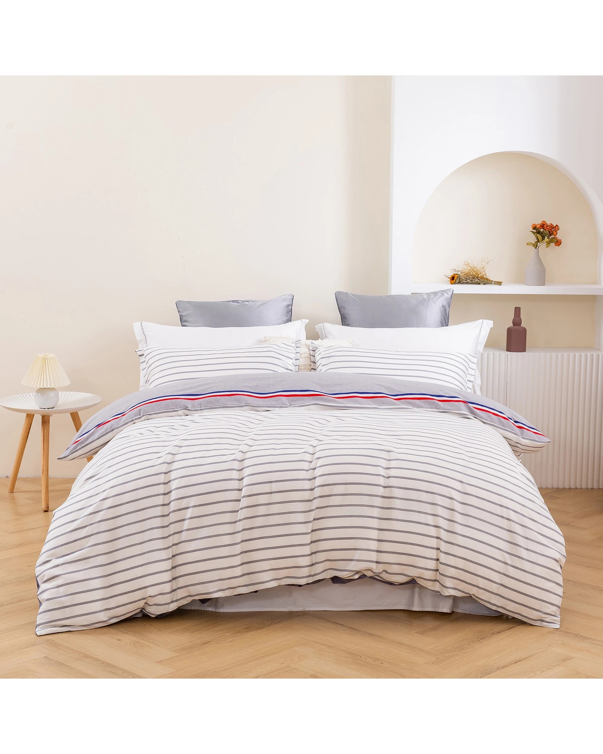 2 Dreamaker Tommy 100% Cotton Reversible Quilt Cover Set - King Single Bed - Dark Blue and White, 2 of 10