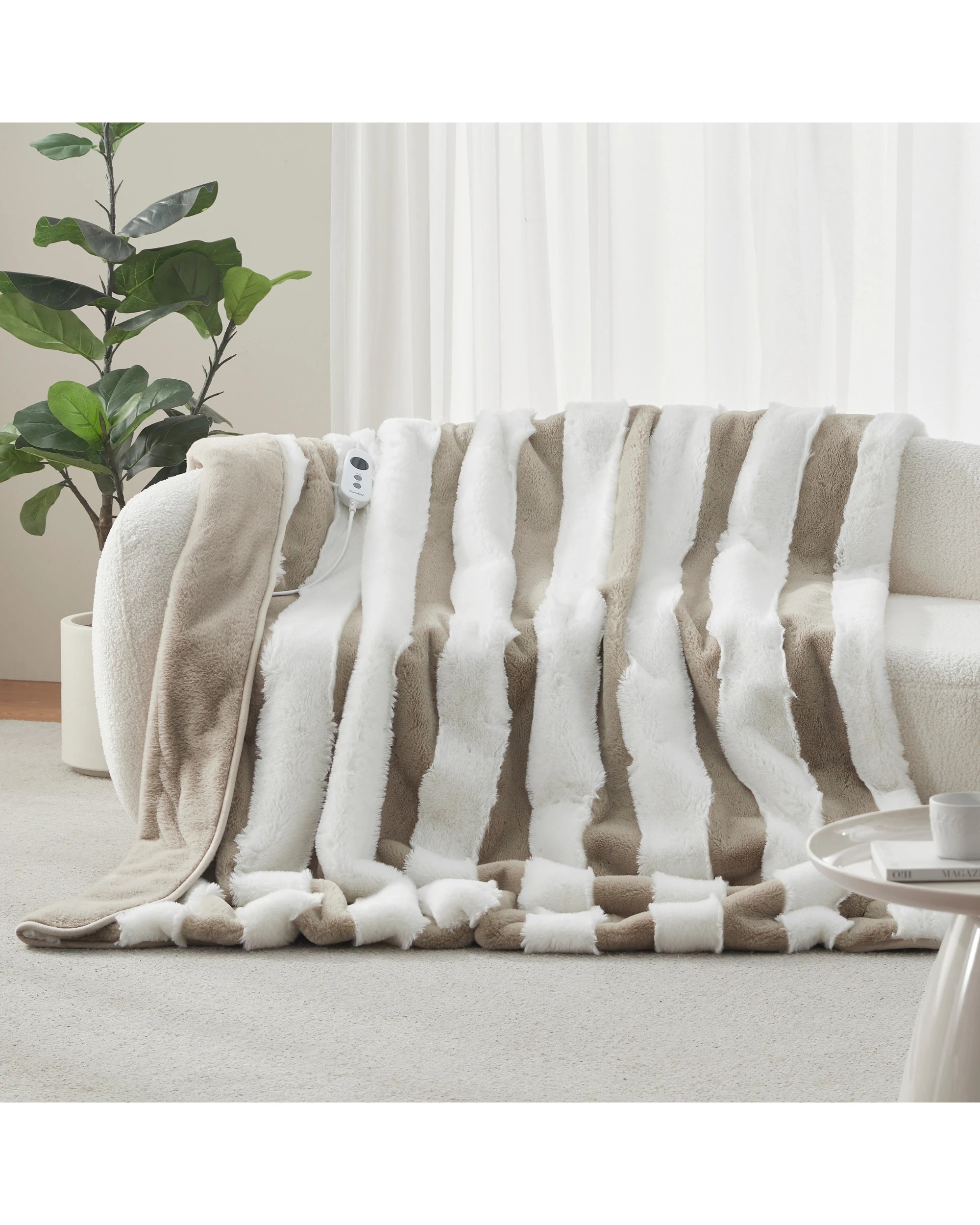1 Dreamaker Denver Carved Stripe Faux Fur Heated Throw 180x200cm - Natural, 1 of 9