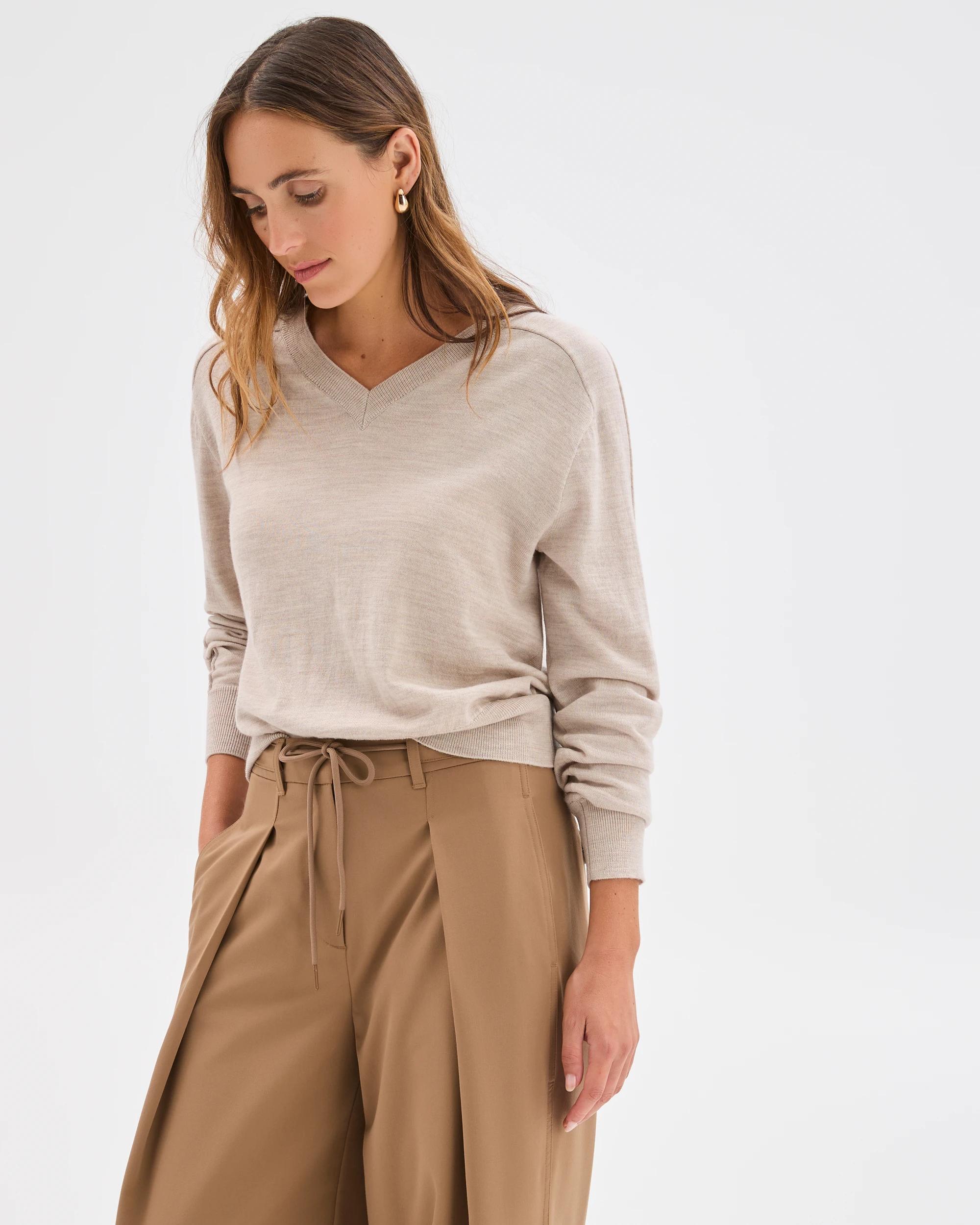 5 Preview Australian Merino Wool Long Sleeve V-Neck Knit Top OATMARLE, 5 of 9