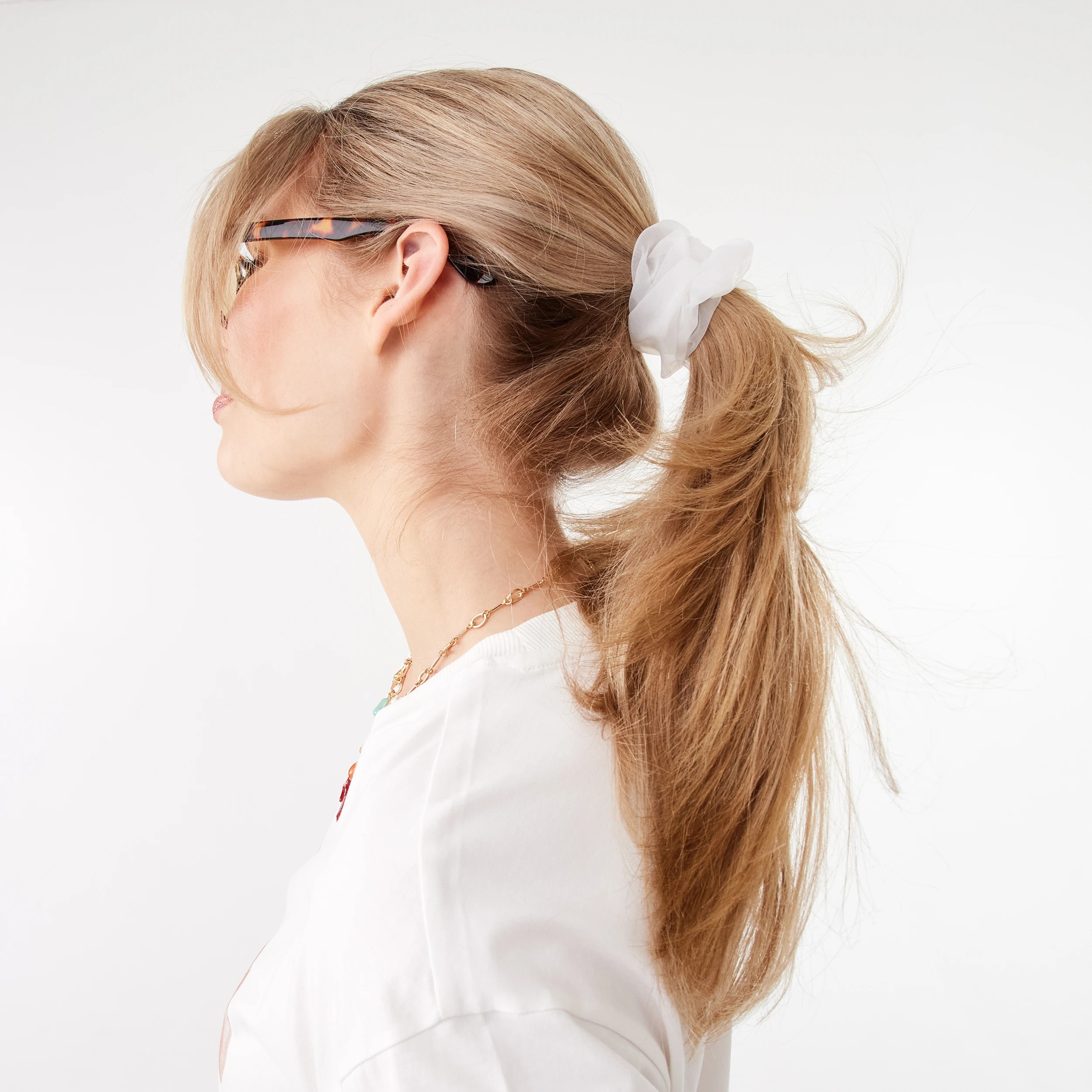 3 2 Pack Daisy Organza Hair Scrunchies - White, 3 of 4