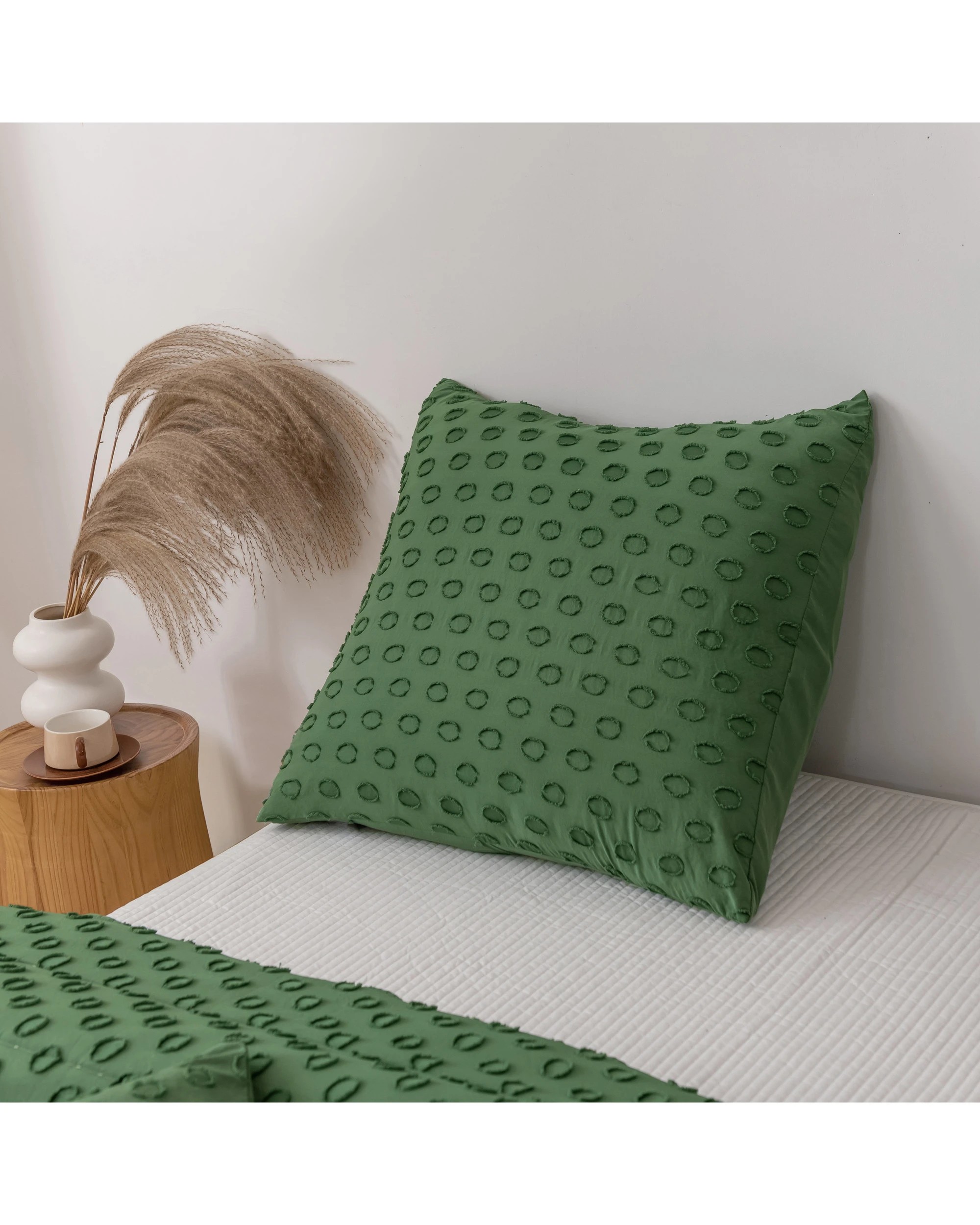 3 Dreamaker Haven Spot 6 Piece Comforter Set - King Bed - Eden Green, 3 of 7