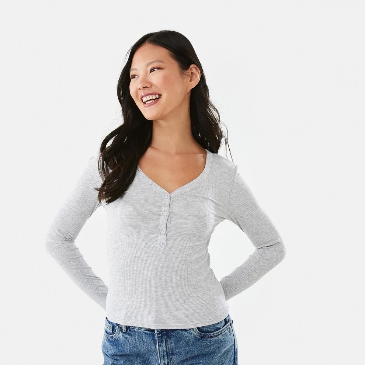 1 Long Sleeve Rib Henley Top Slvr Marle, 1 of 8