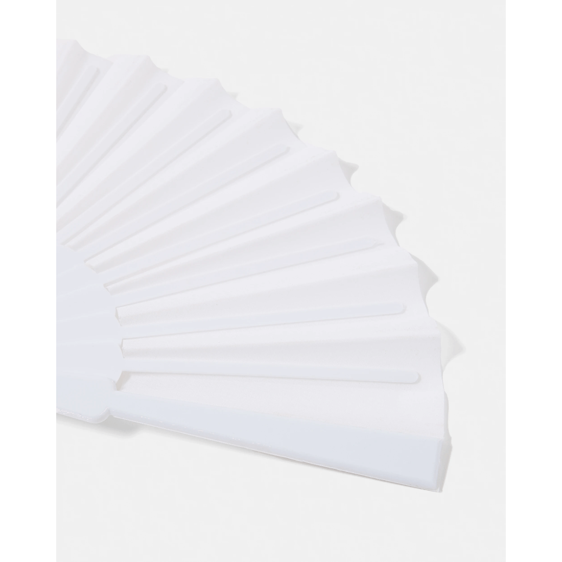 2 Plain Fan - White, 2 of 3