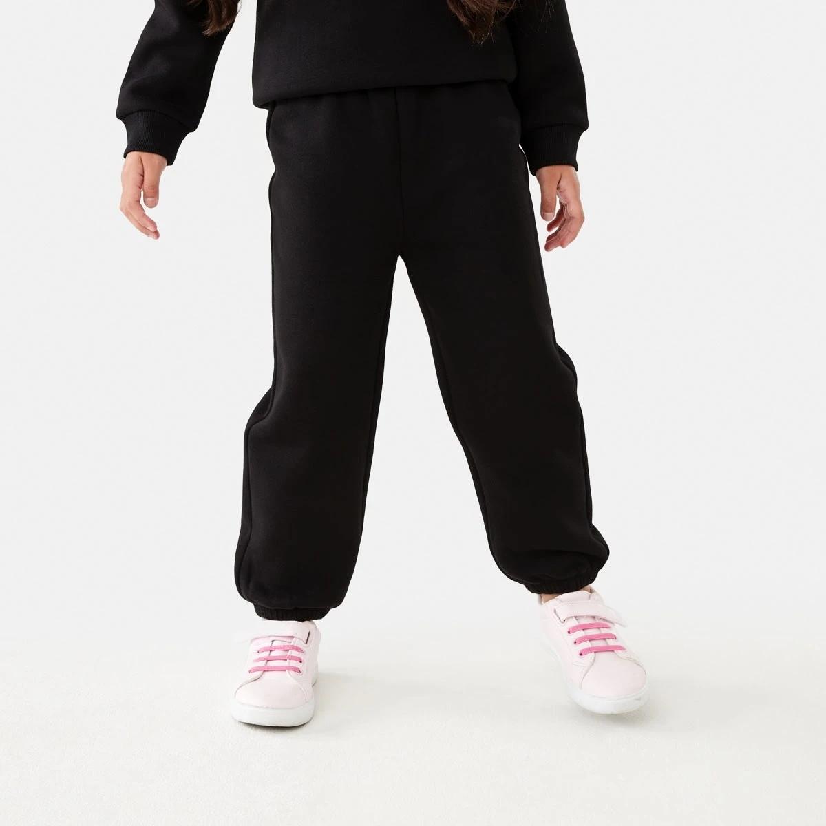 1 Trackpants Black, 1 of 7
