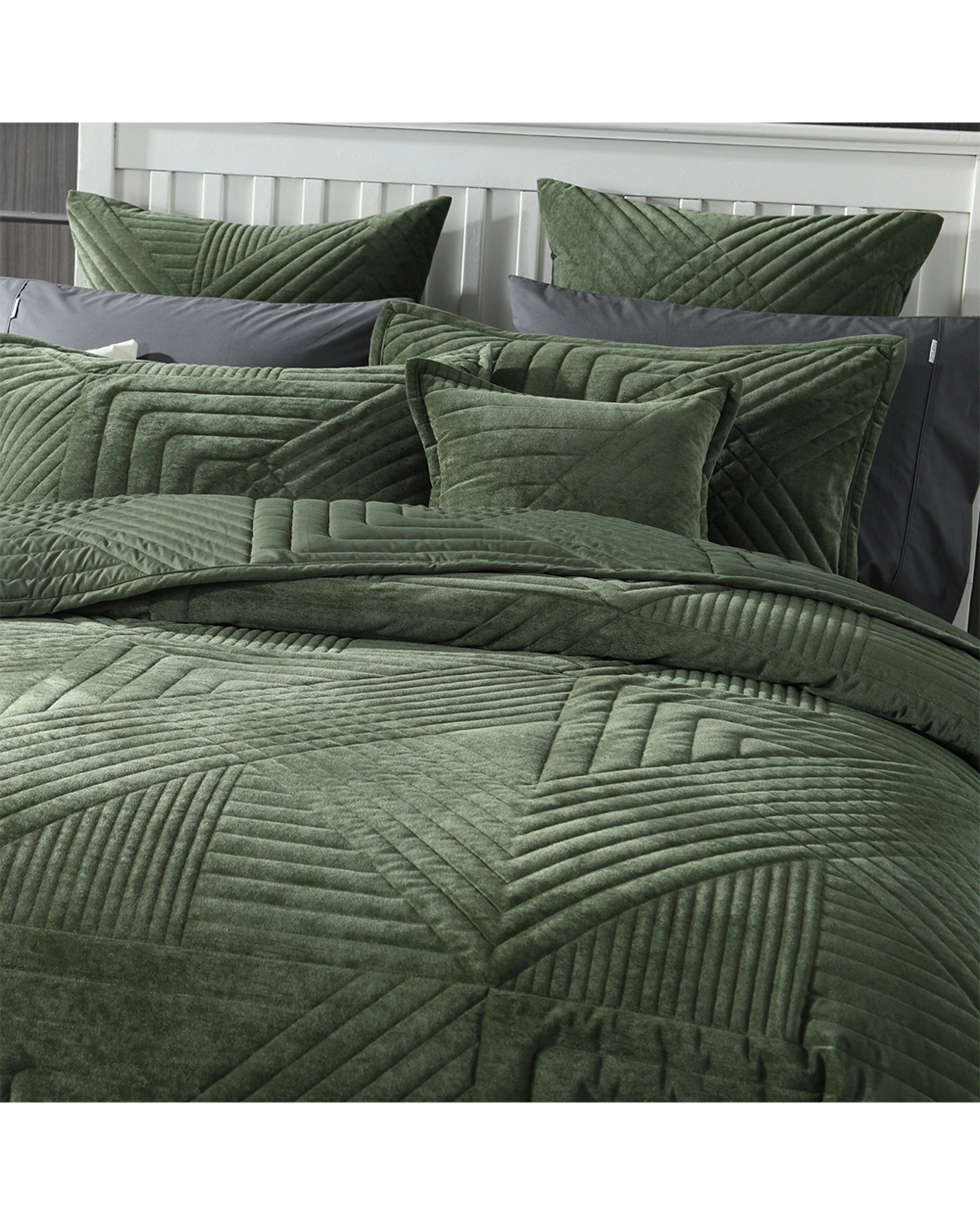 2 Bianca Samatra Coverlet With Pillowcase - Super King Bed - Green, 2 of 4