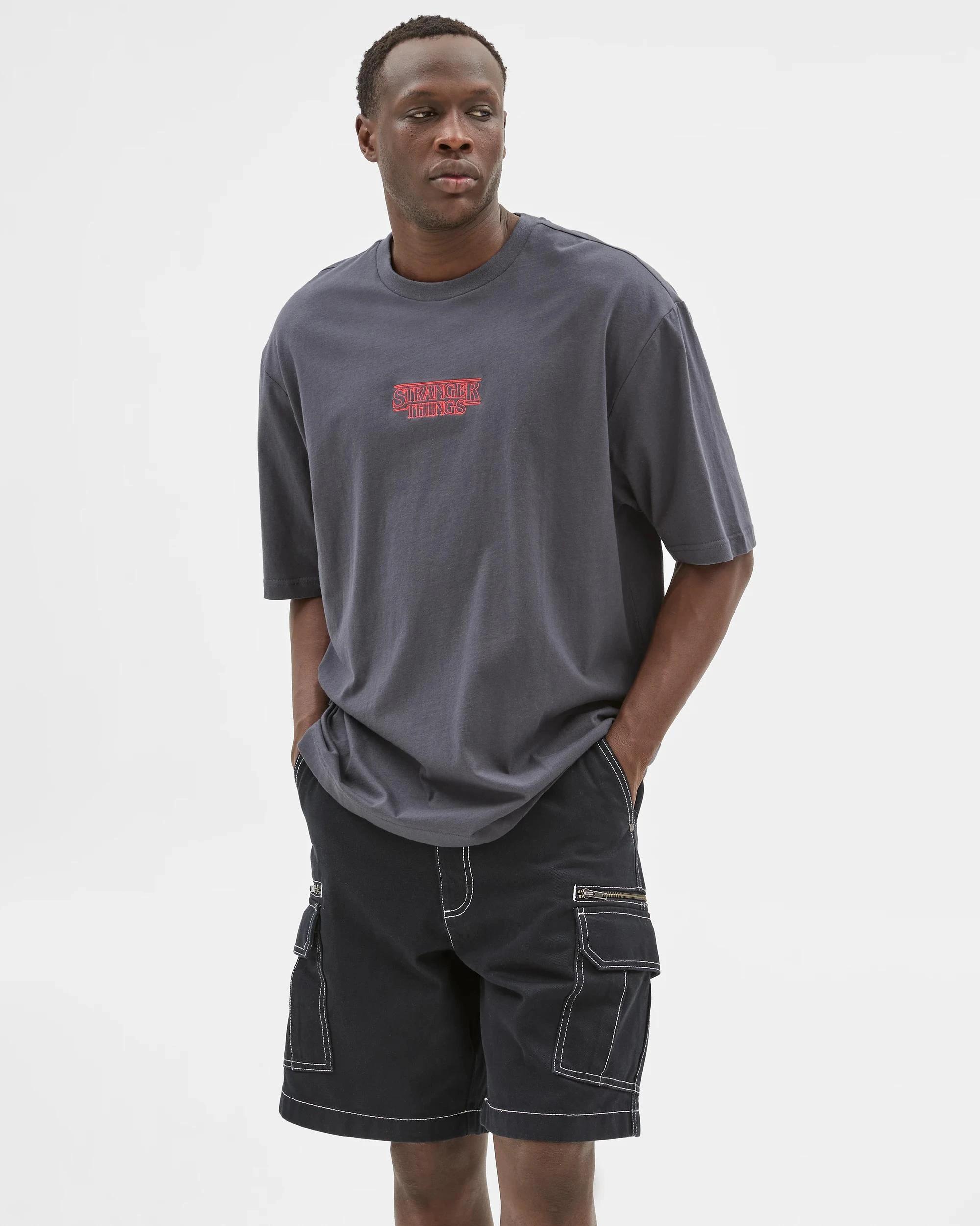 2 Target Licensed Stranger Things T-Shirt BLACK, 2 of 6