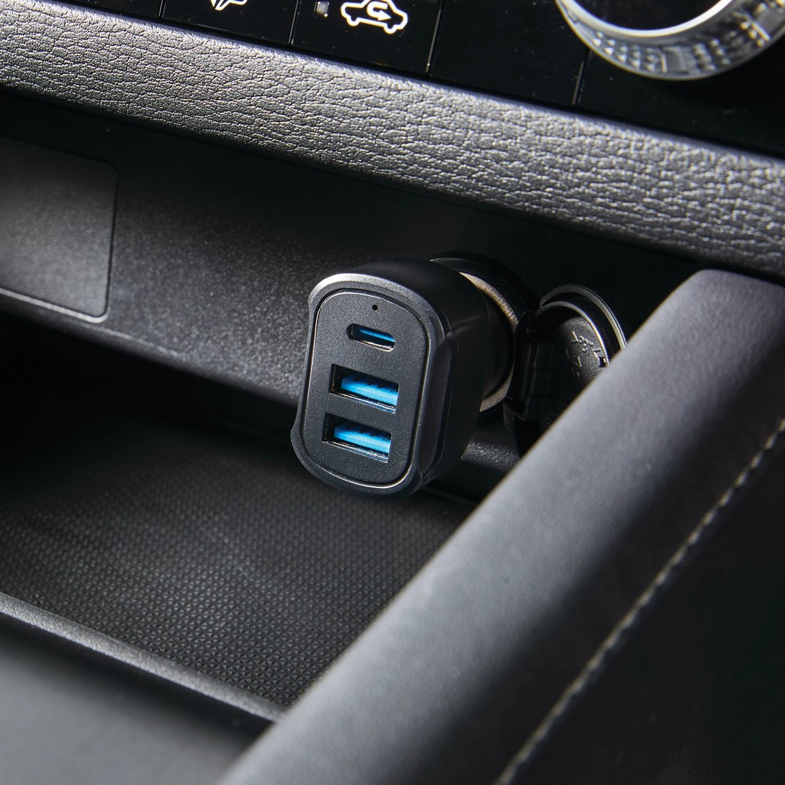 1 Car Charger with USB and USB-C - Black, 1 of 6