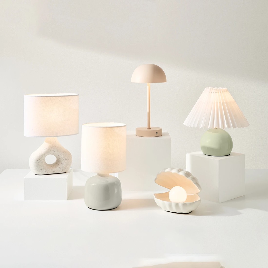 8 Clam Shell Lamp, 8 of 9