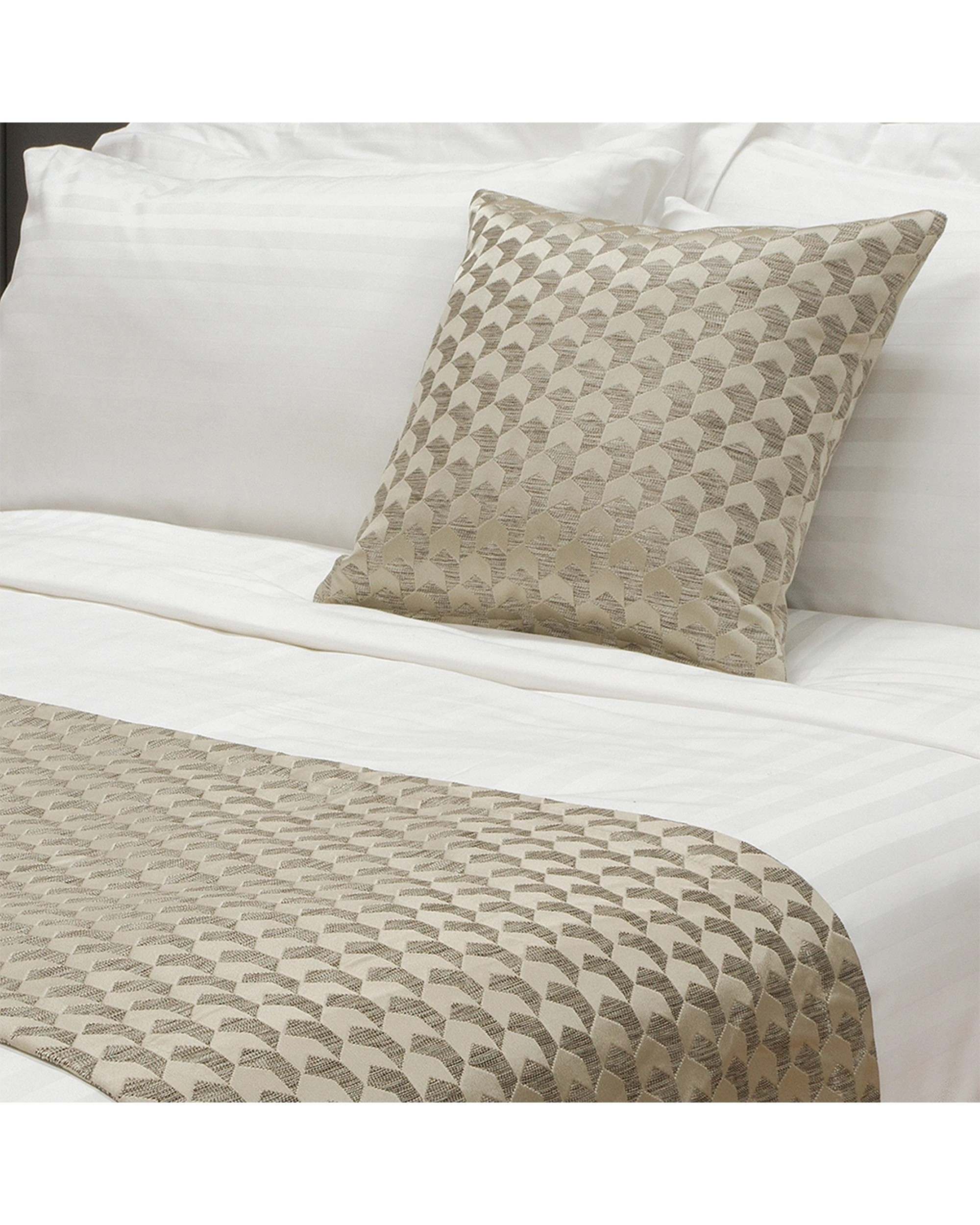 1 Jason Commercial Regency Runner 165x60cm - King Single Bed - Multi, 1 of 3