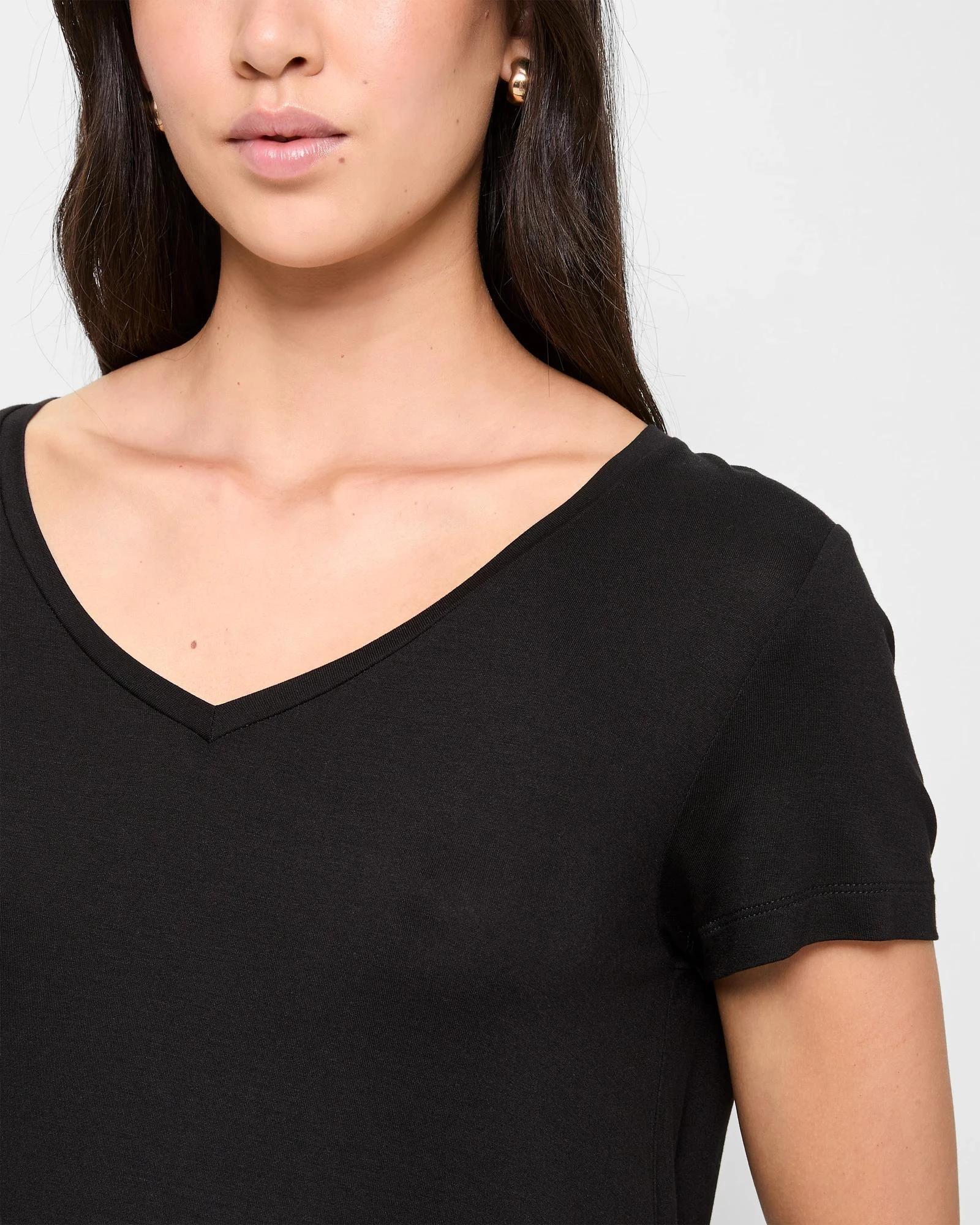 5 Target Woman Short Sleeve V-Neck T-Shirt BLACK, 5 of 5