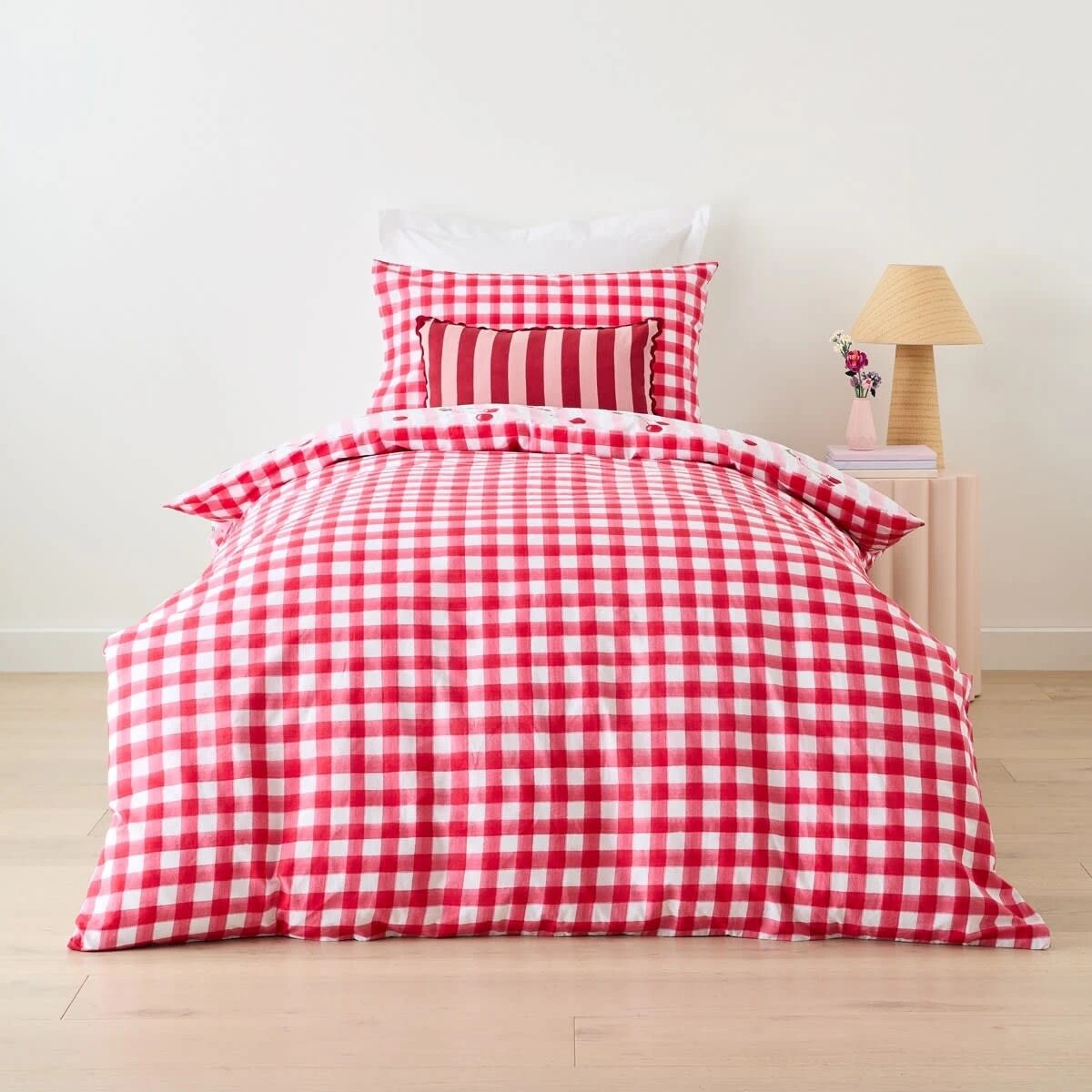 2 Cherry Cotton Rich Reversible Quilt Cover Set - Single Bed, 2 of 7