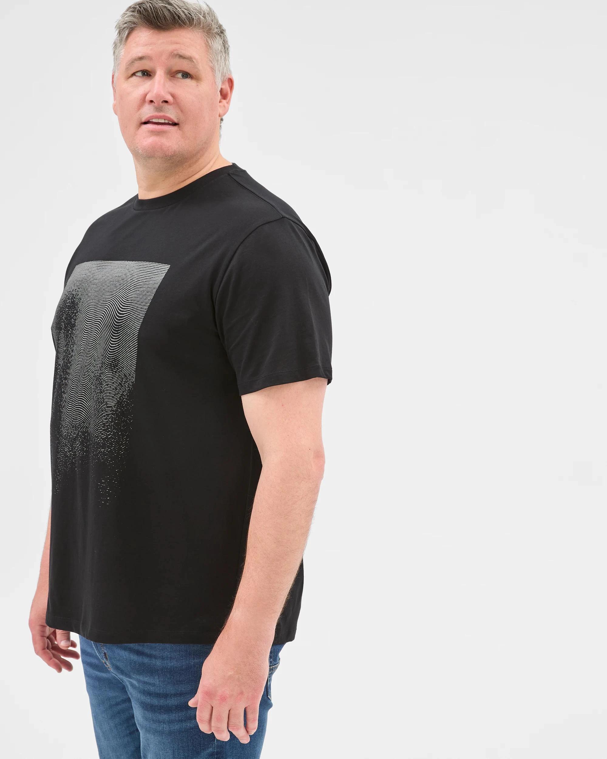 6 Target Plus Size Australian Cotton Print T-Shirt BLACK FORMATION, 6 of 6