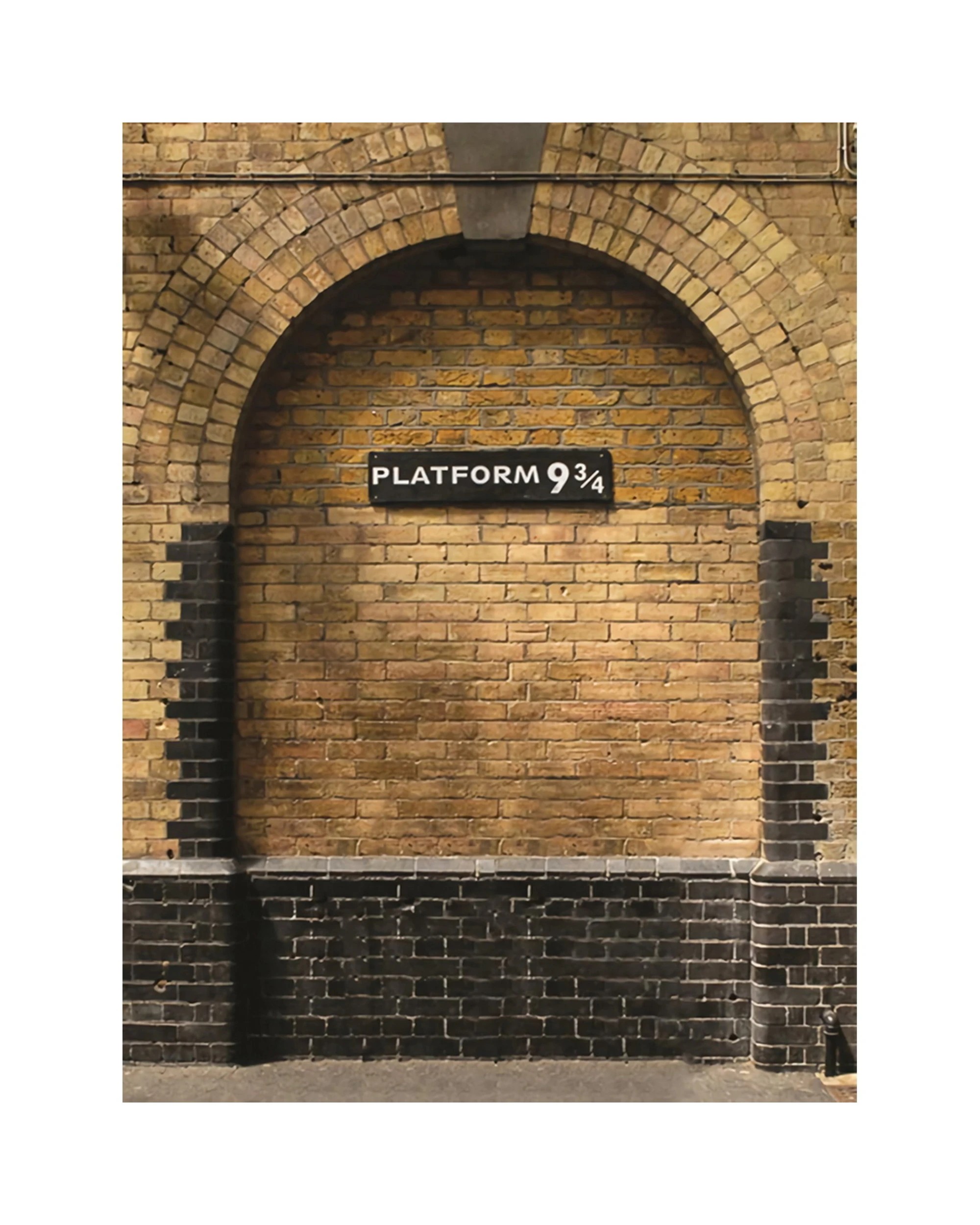 1 Partyrama Platform 9 3/4 Fabric Backdrop, 1 of 2