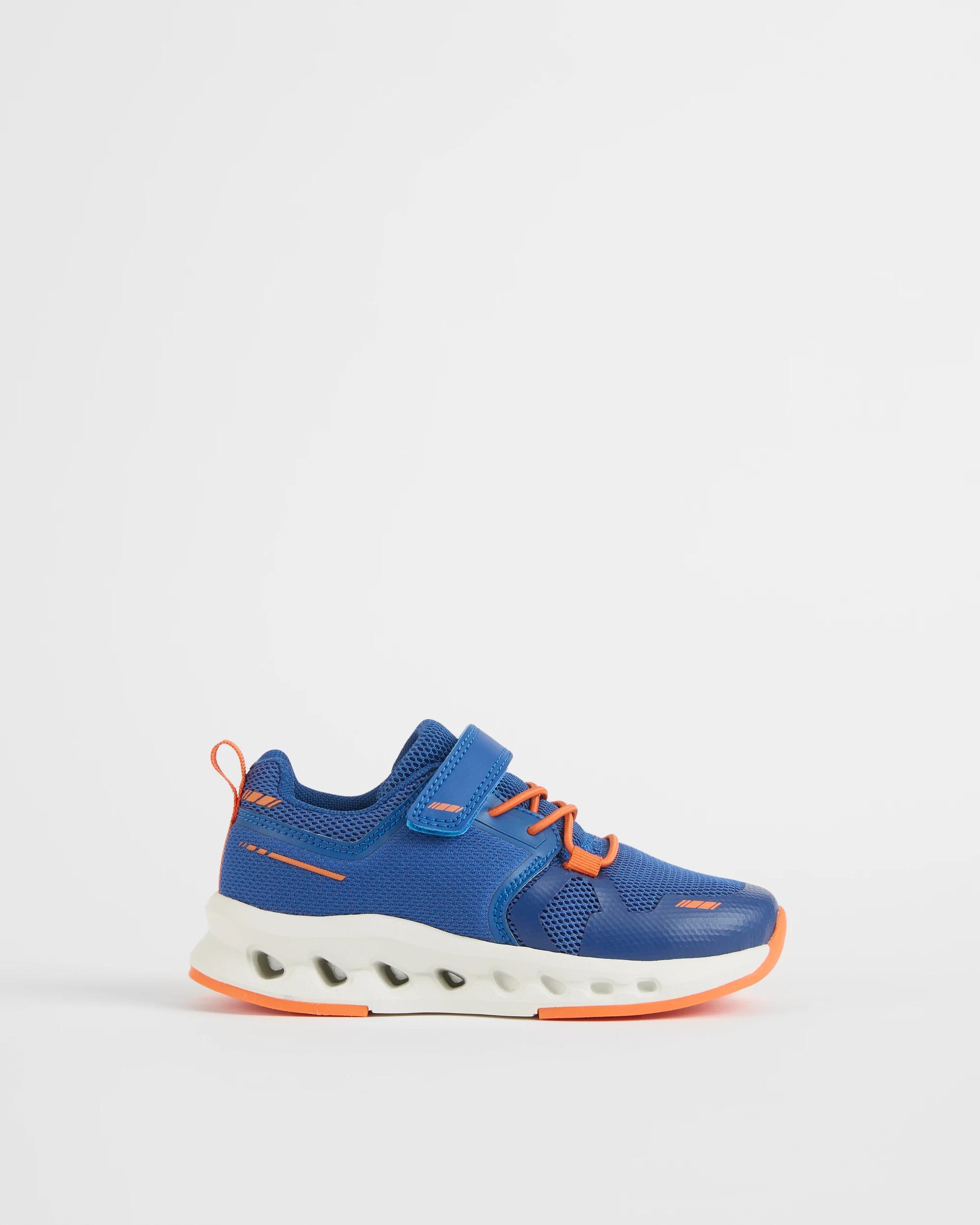 1 Target Kids Boys Expert Runners BLUE, 1 of 3